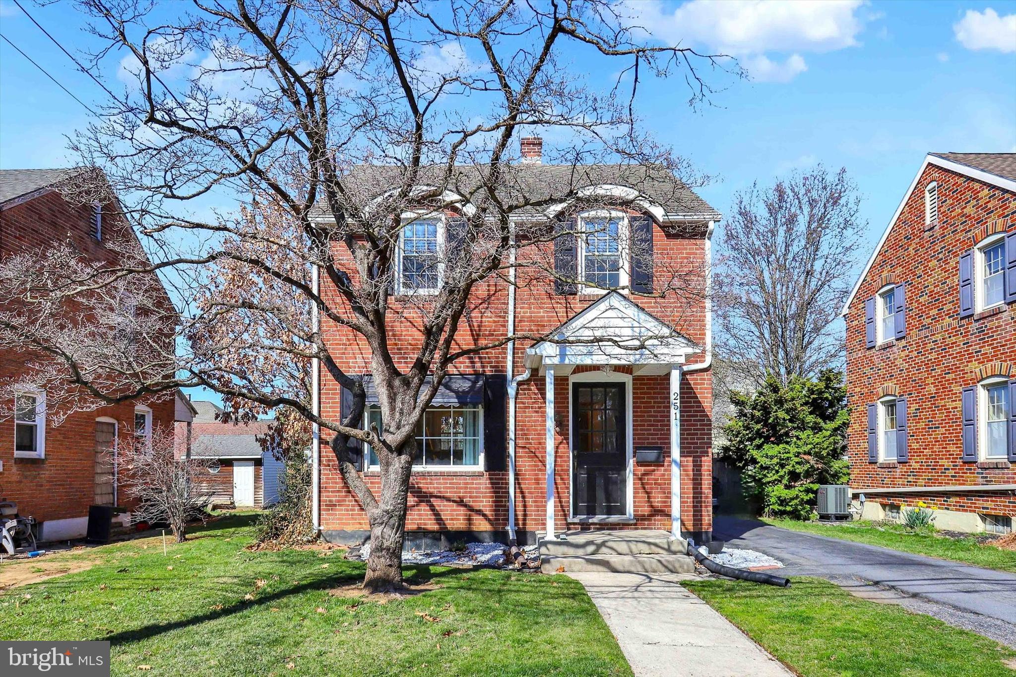 COLDBROOK - Residential