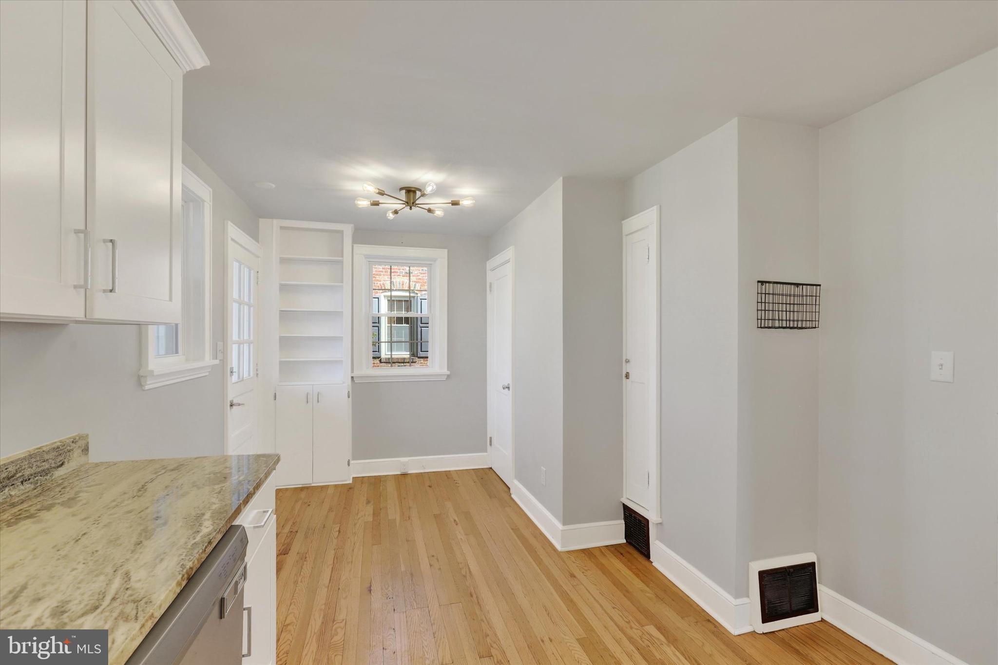 COLDBROOK - Residential