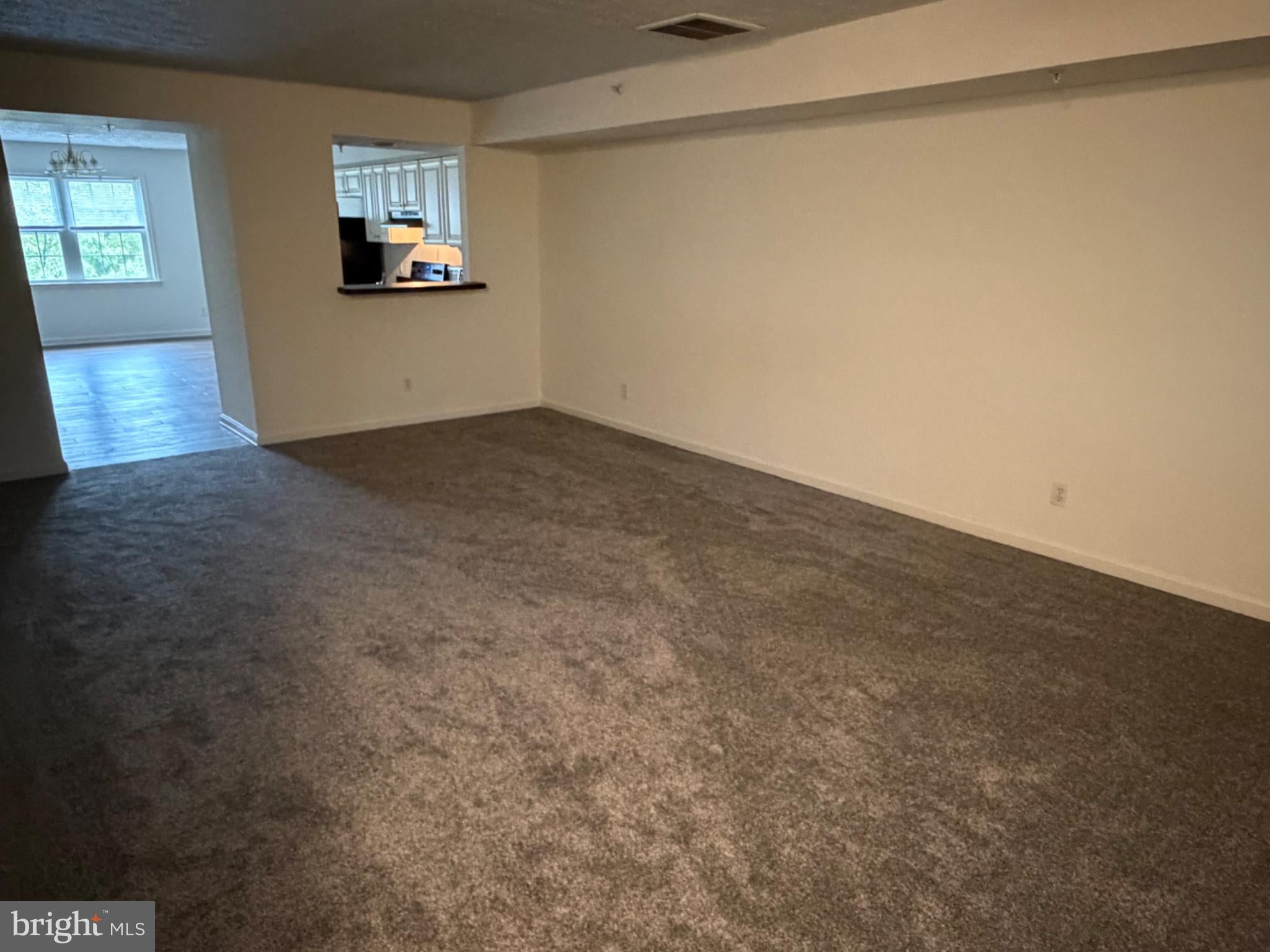 2201 MAIN STREET 104