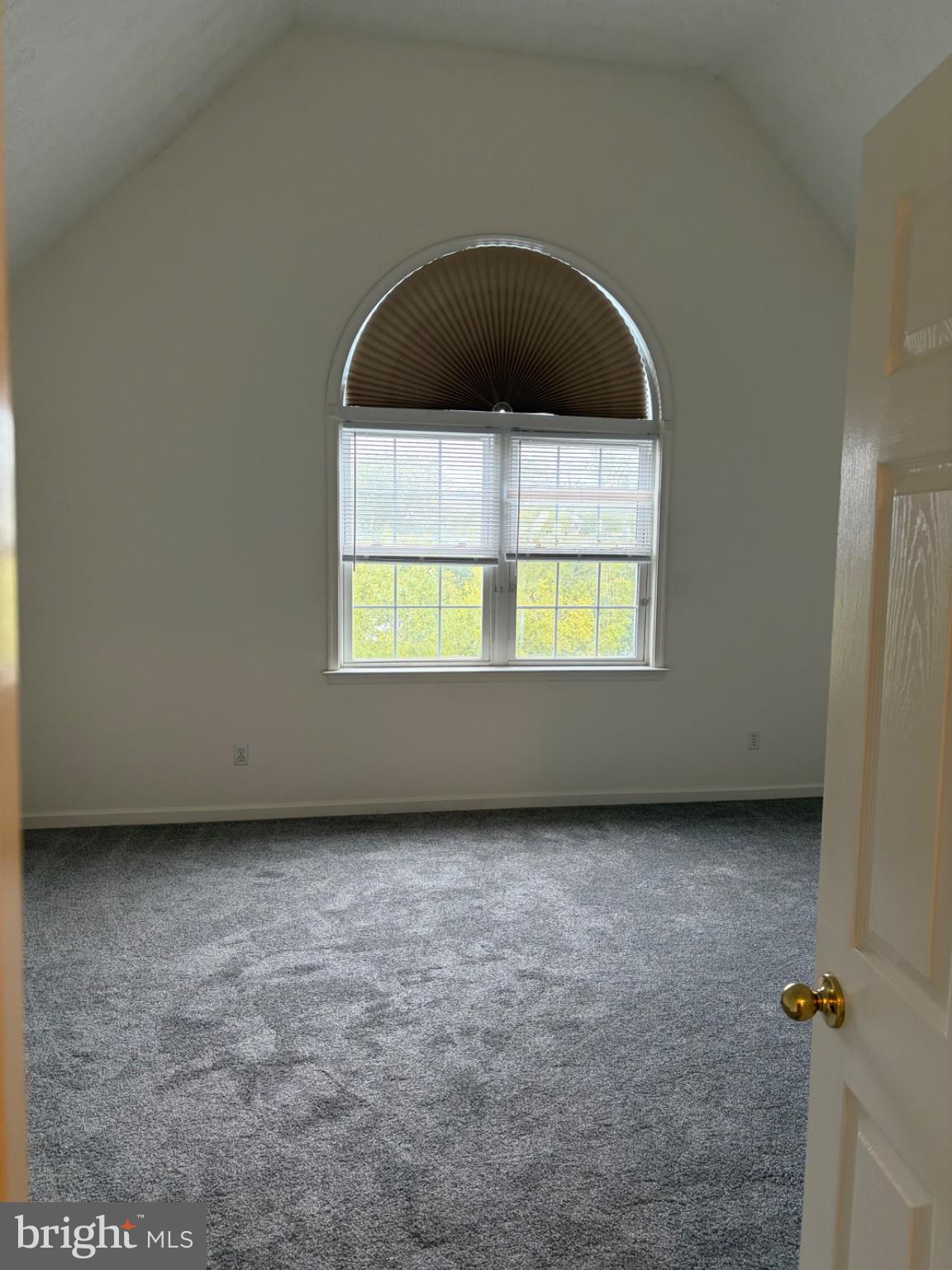 2201 MAIN STREET 104