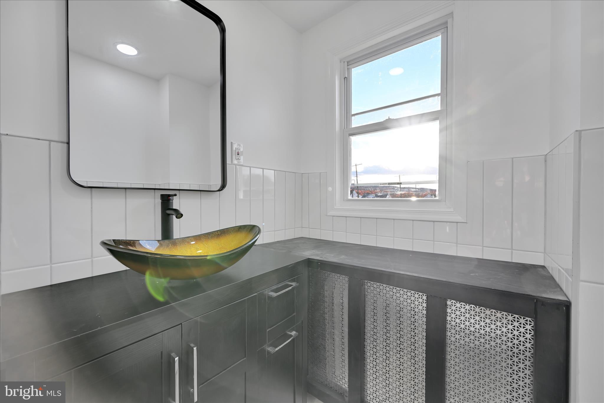 FRACKVILLE - Residential