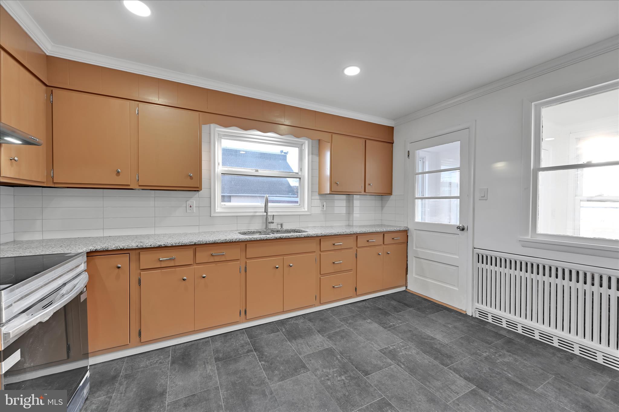 FRACKVILLE - Residential