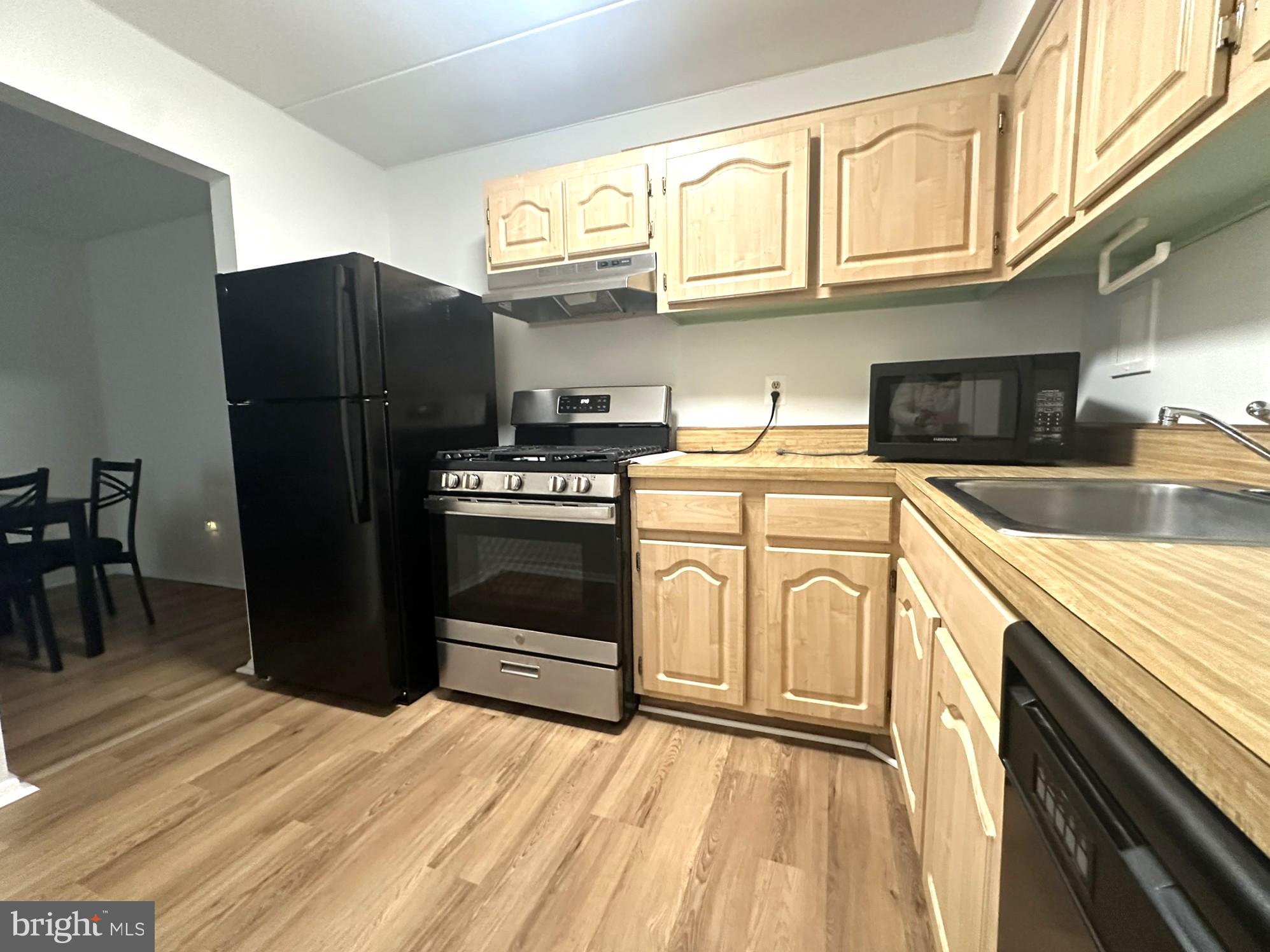 2626 FORT FARNSWORTH ROAD 200 (2B)