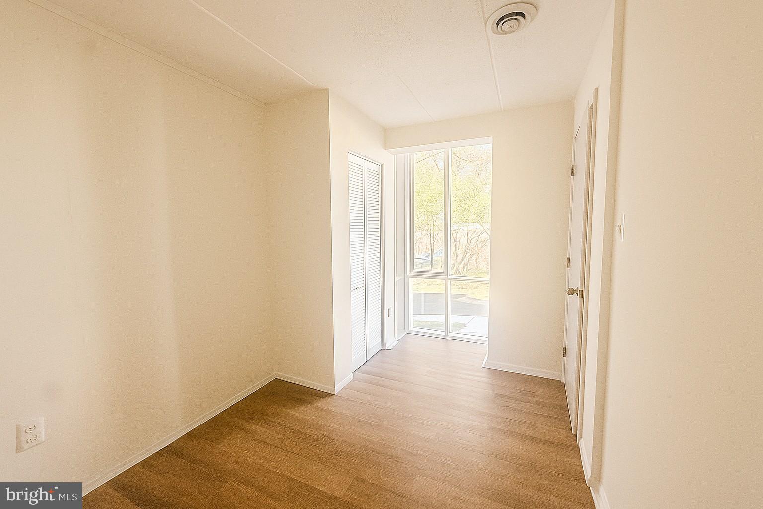 2626 FORT FARNSWORTH ROAD 200 (2B)