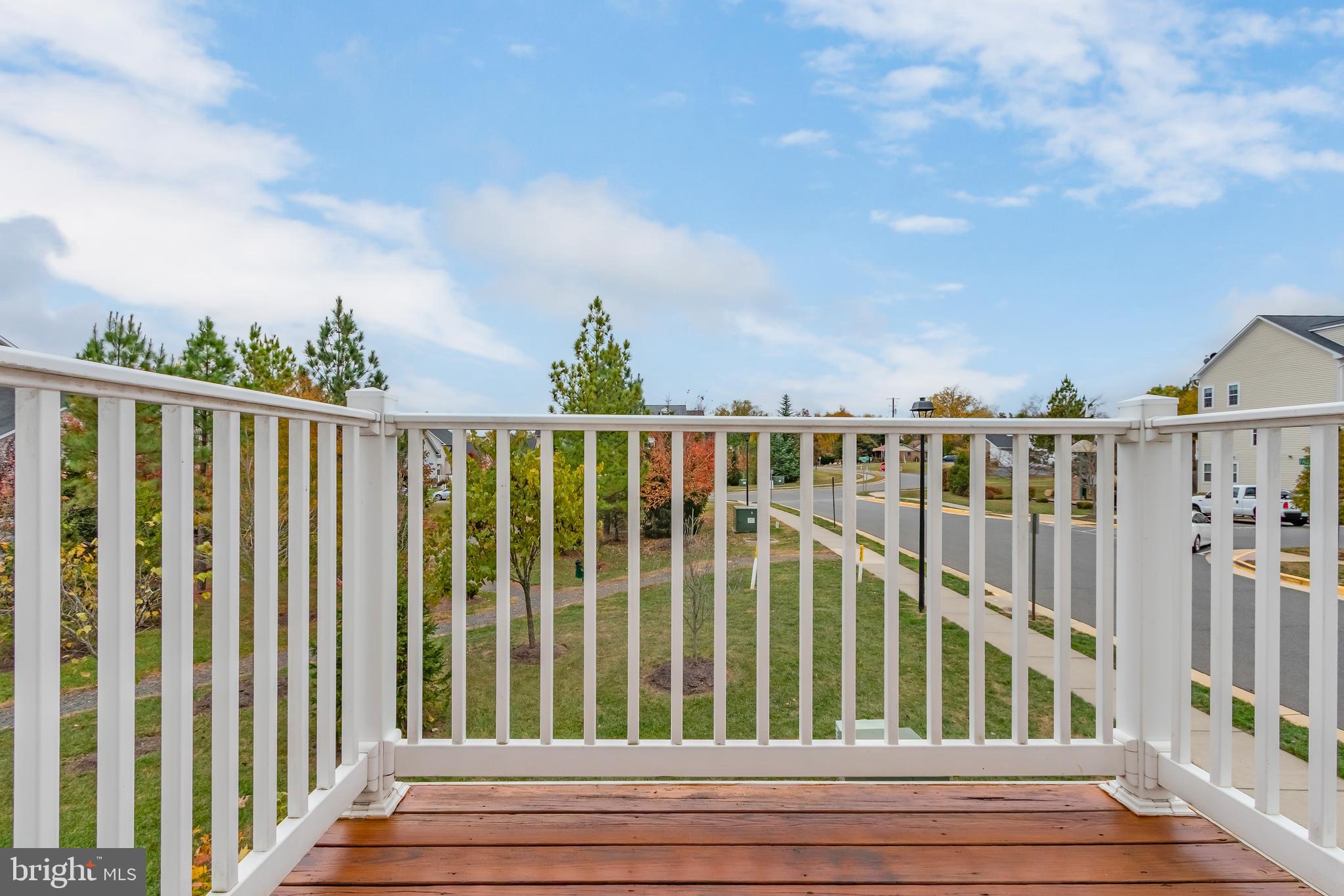 FALLS GROVE CONDOMINIUM - Residential