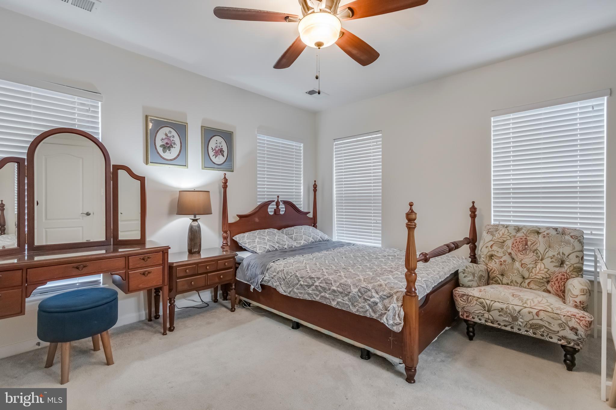 FALLS GROVE CONDOMINIUM - Residential