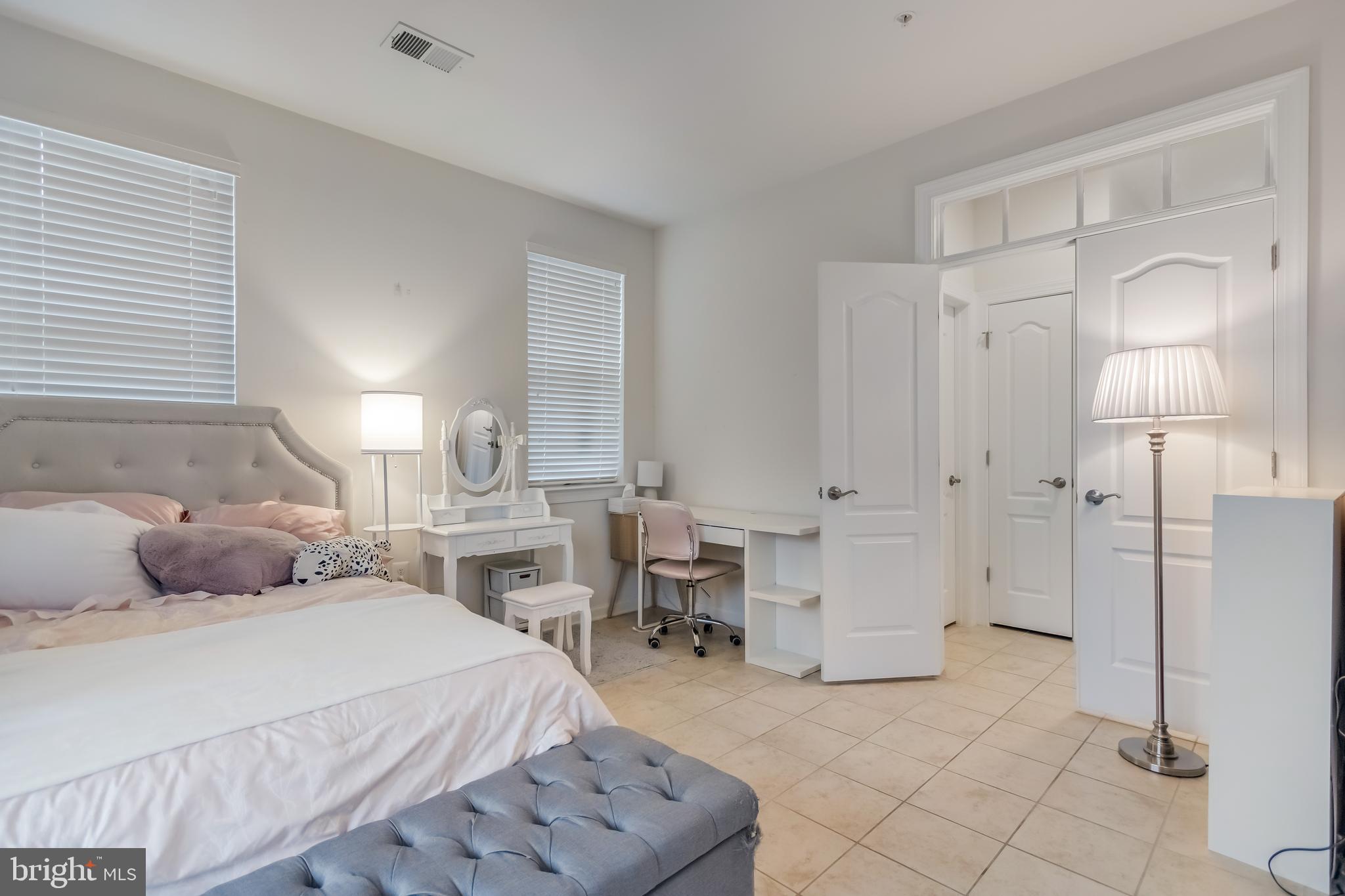 FALLS GROVE CONDOMINIUM - Residential