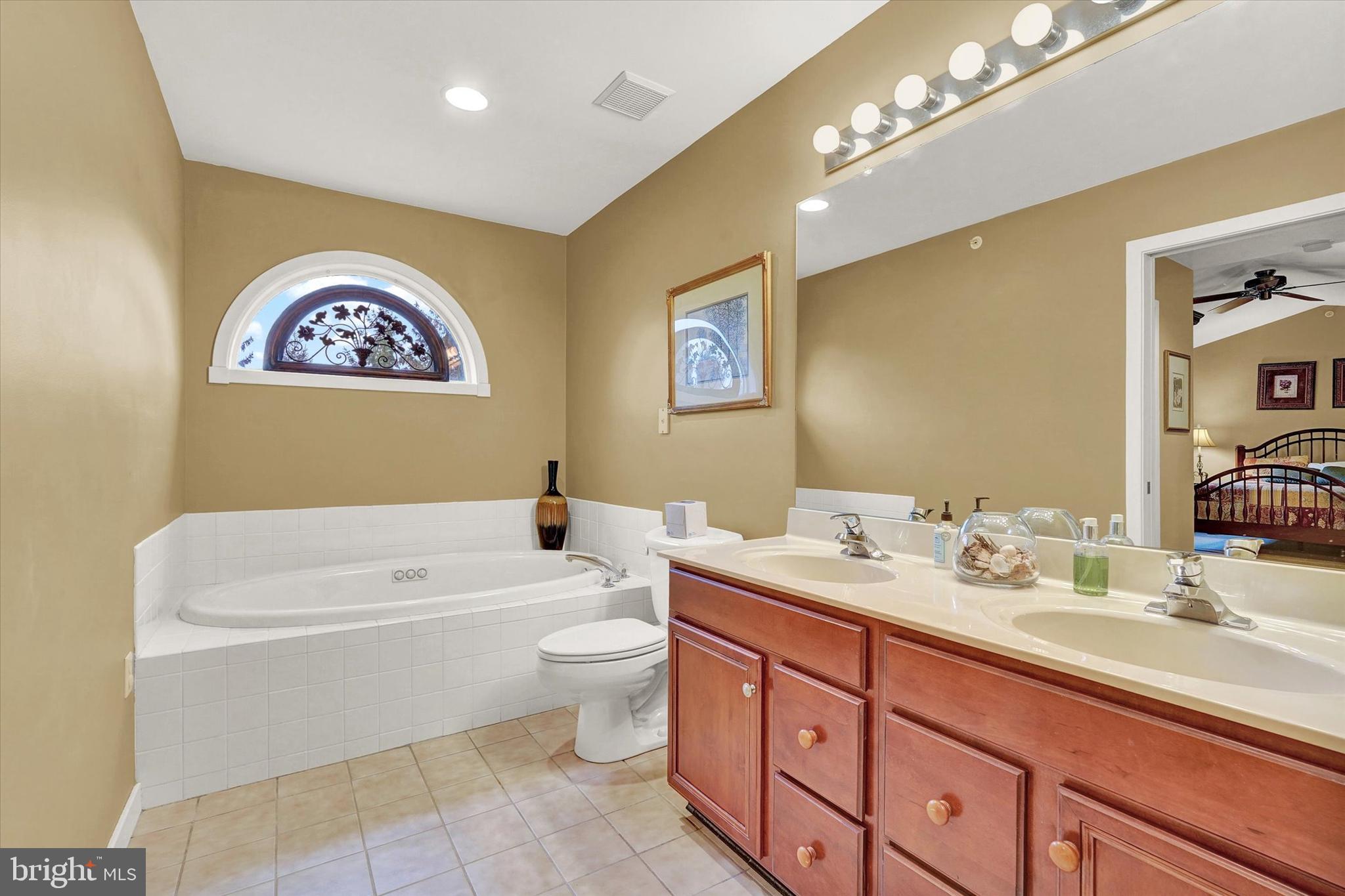 HERITAGE HILLS CONDOS - Residential