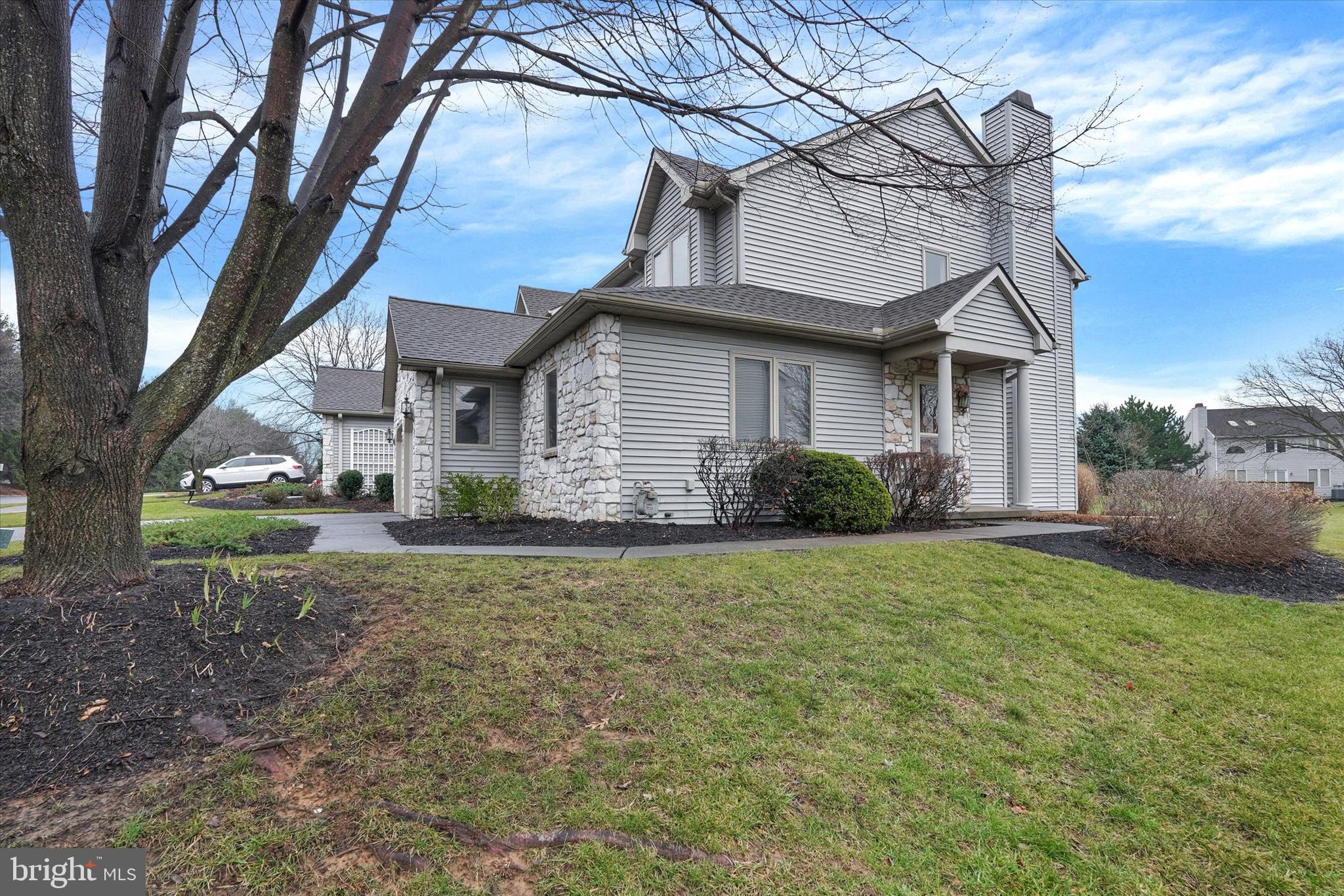 HERITAGE HILLS CONDOS - Residential