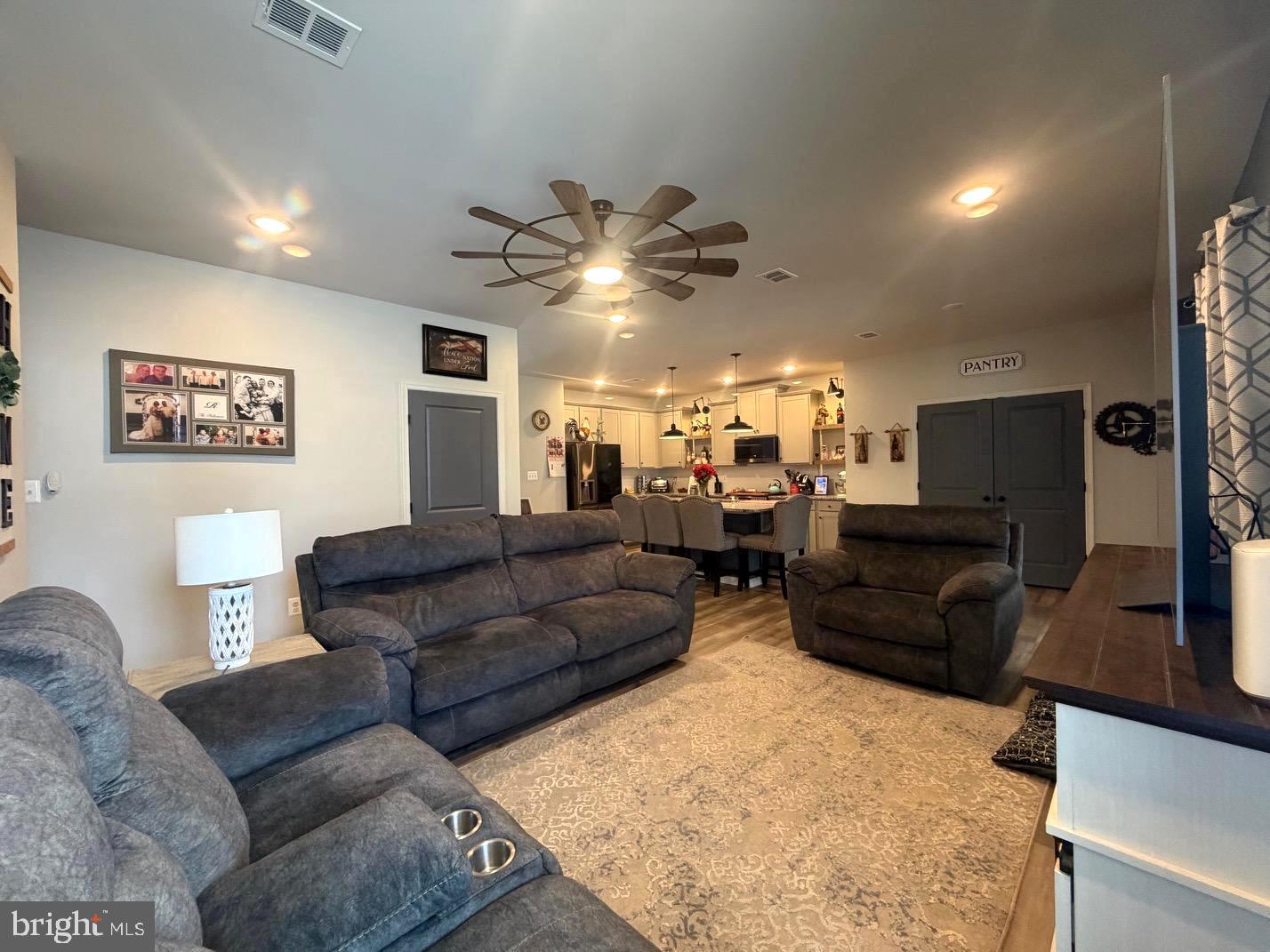 DILLON FARM - Residential