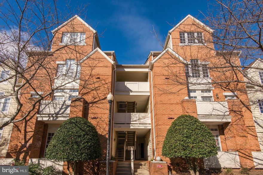 Delightful relaxing environment comes w/ this spacious, light-filled penthouse  w/ new neutral carpet + paint! Newer HVAC system! New granite counters + SS appliances! Ceramic Tile floors! Huge MBR Suite w/ full bath + 2 walk in closets! 2 story Great Room w/ skylight & gas marble surround frplc! Upper Level incs office/study/library loft + BR w/ 2 closets + full bath! 21' deck w/ treed privacy!