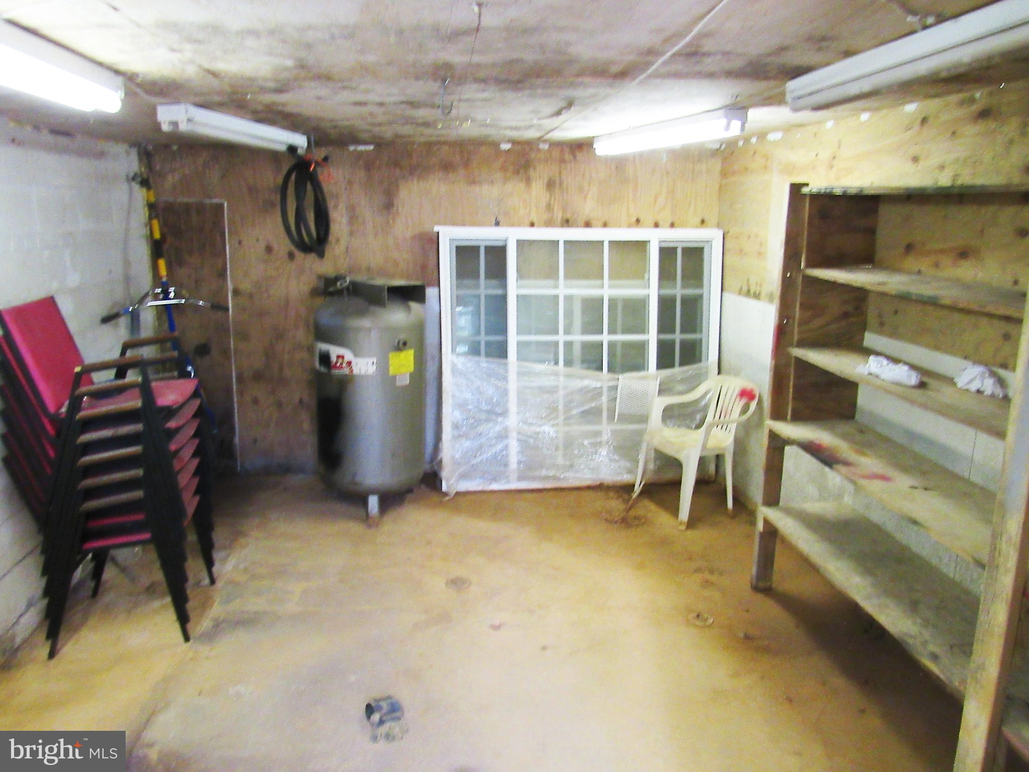 VEIRS MILL VILLAGE - Residential