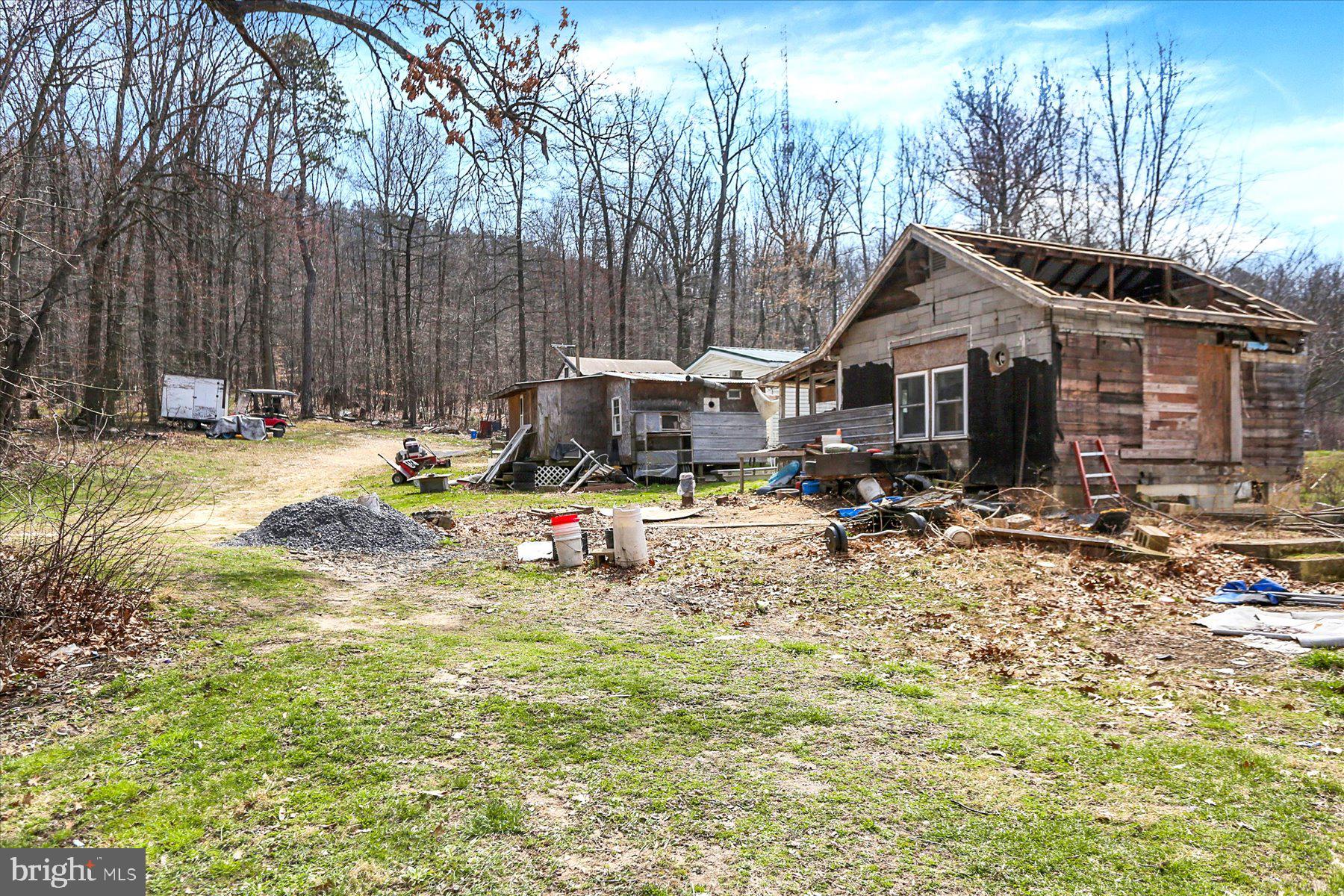 413 MOUNTAIN VIEW ROAD