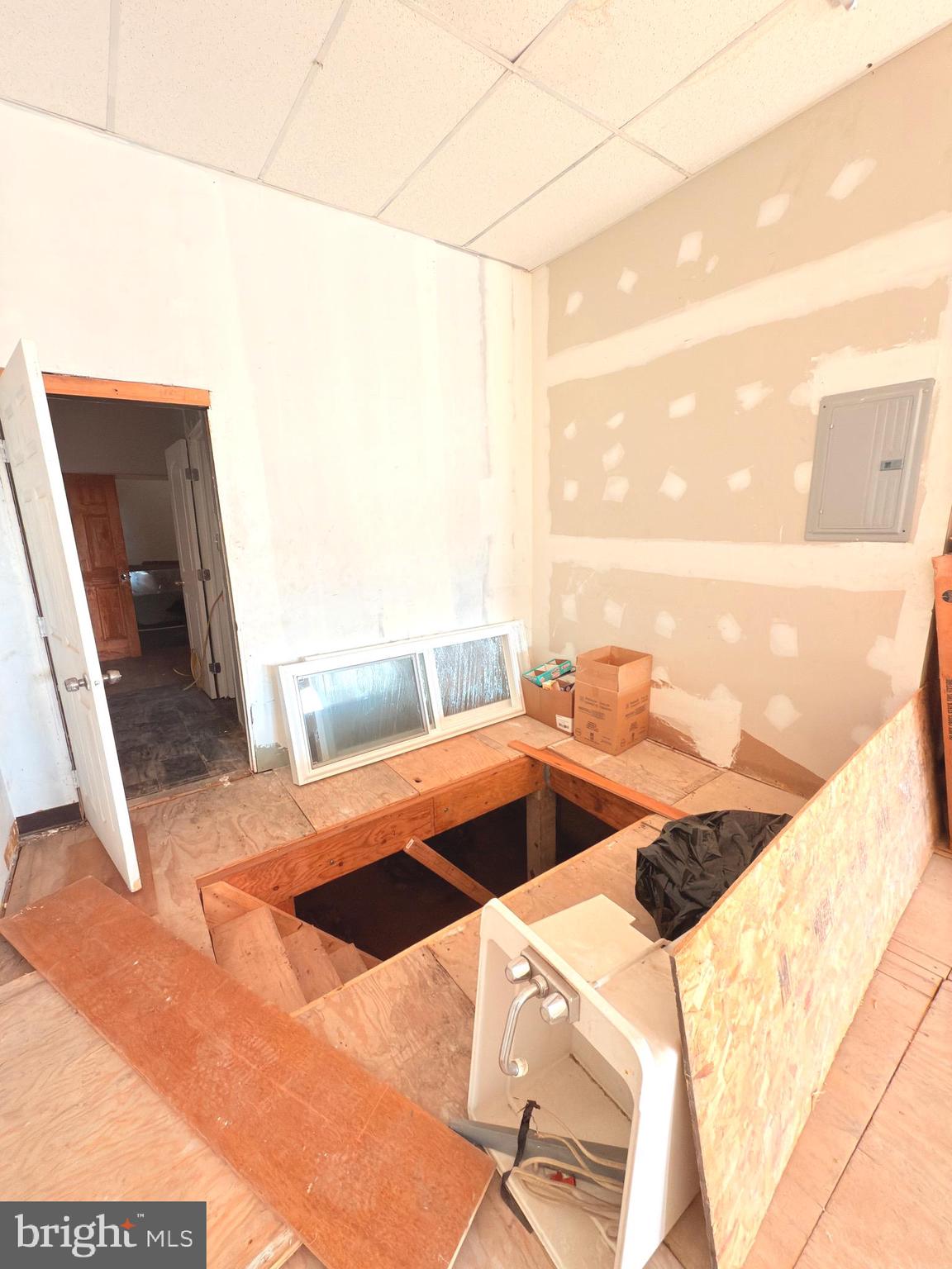 WEST PHILADELPHIA - Commercial Sale