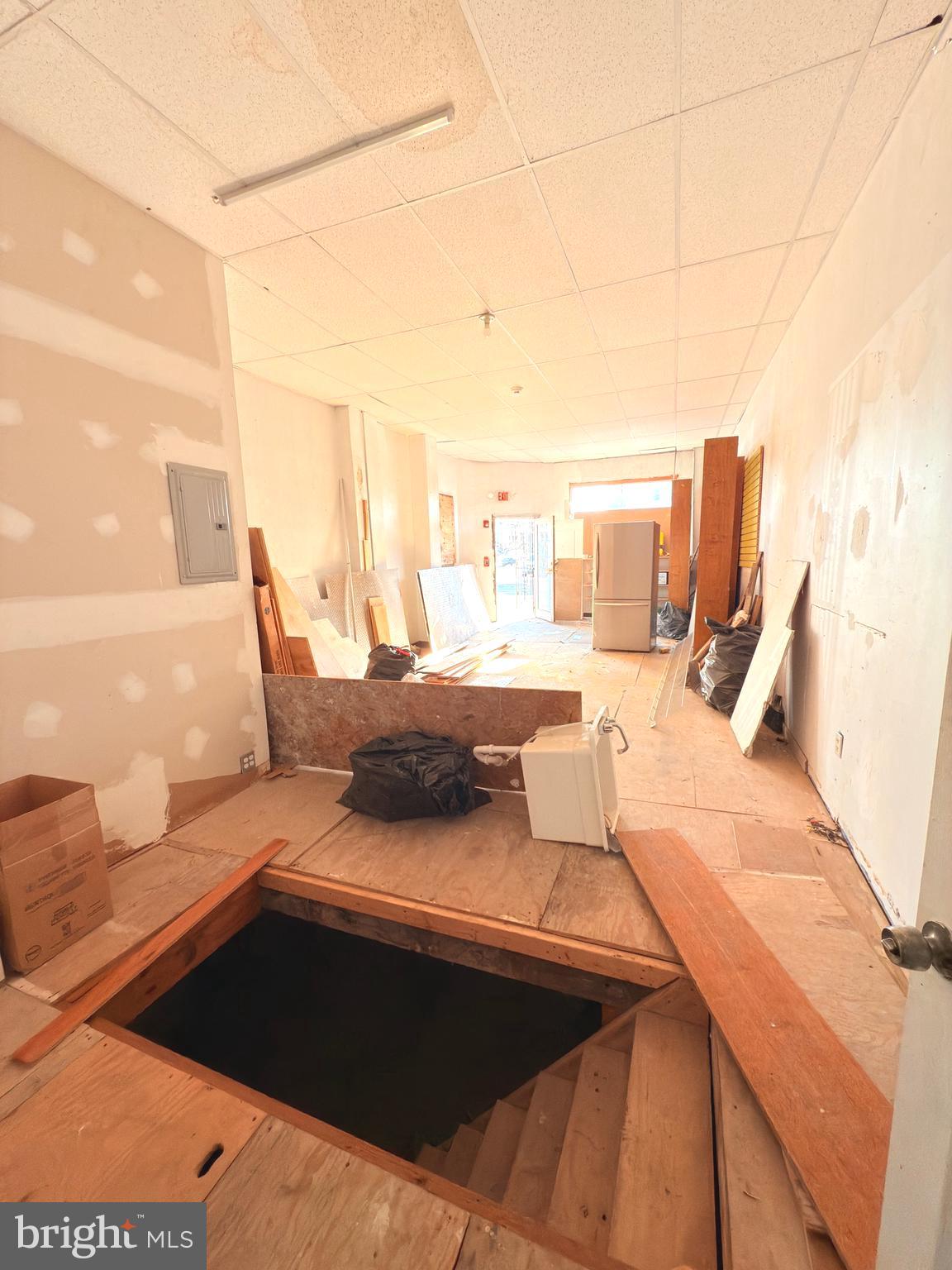 WEST PHILADELPHIA - Commercial Sale