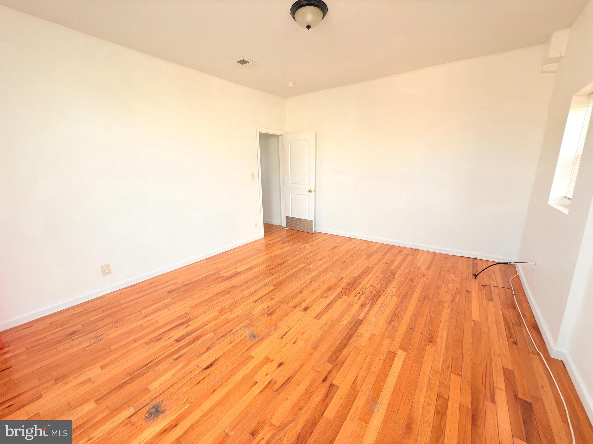 WEST PHILADELPHIA - Commercial Sale