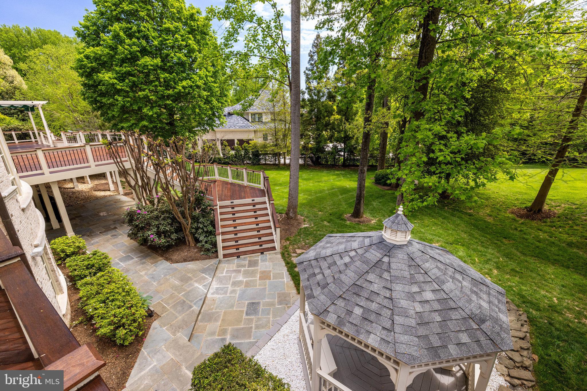 THE RESERVE - Residential