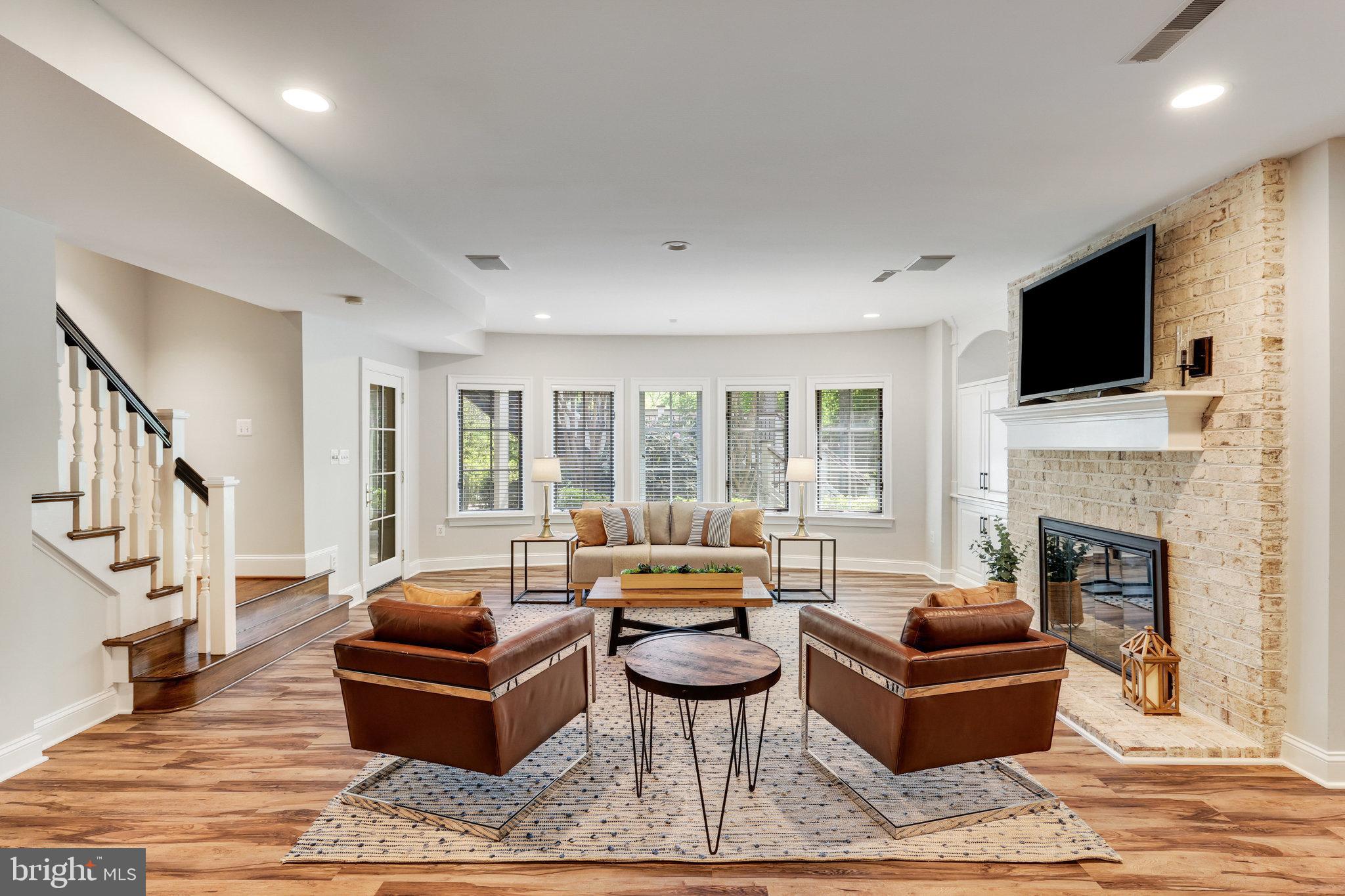 THE RESERVE - Residential