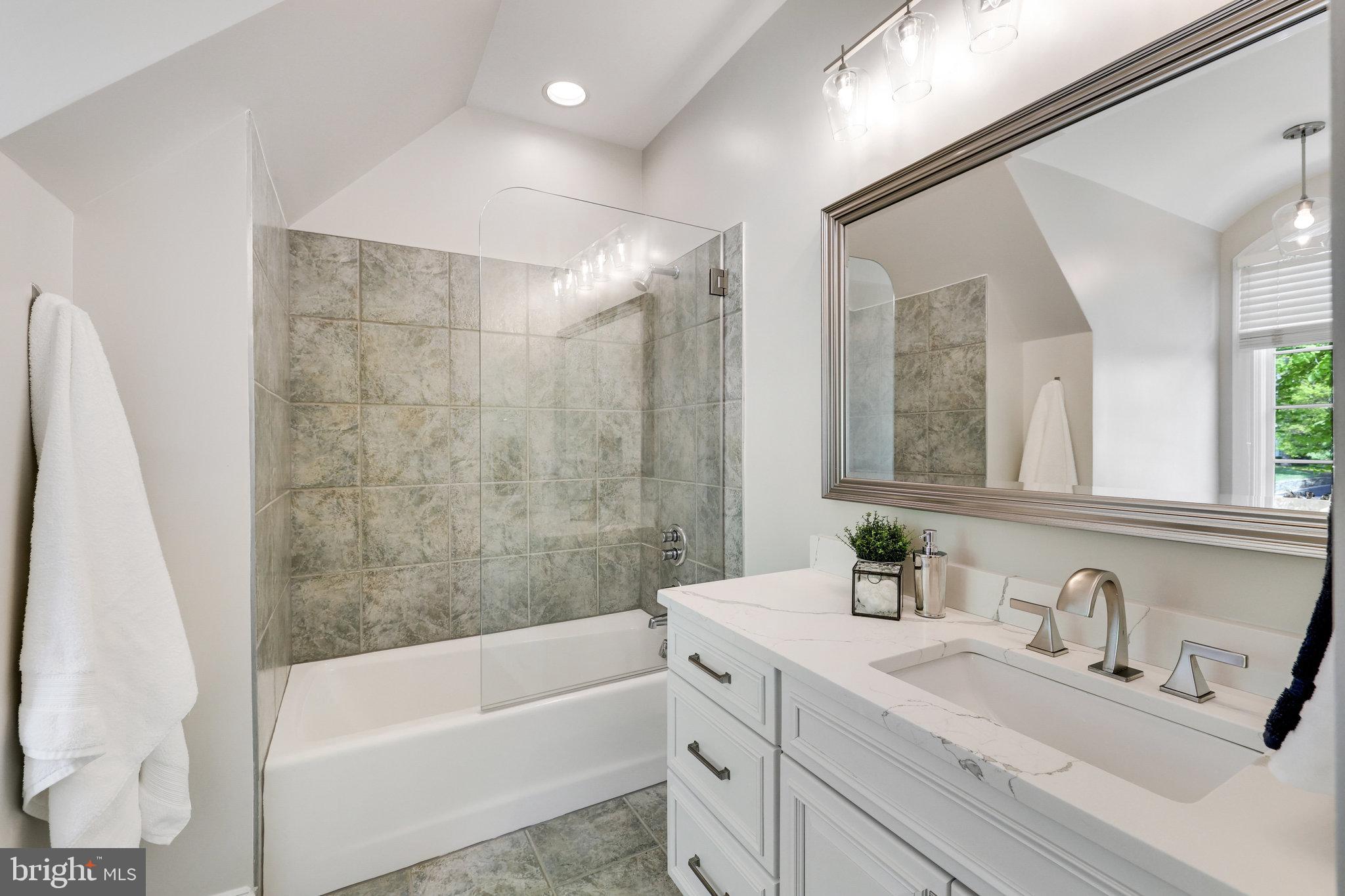 THE RESERVE - Residential