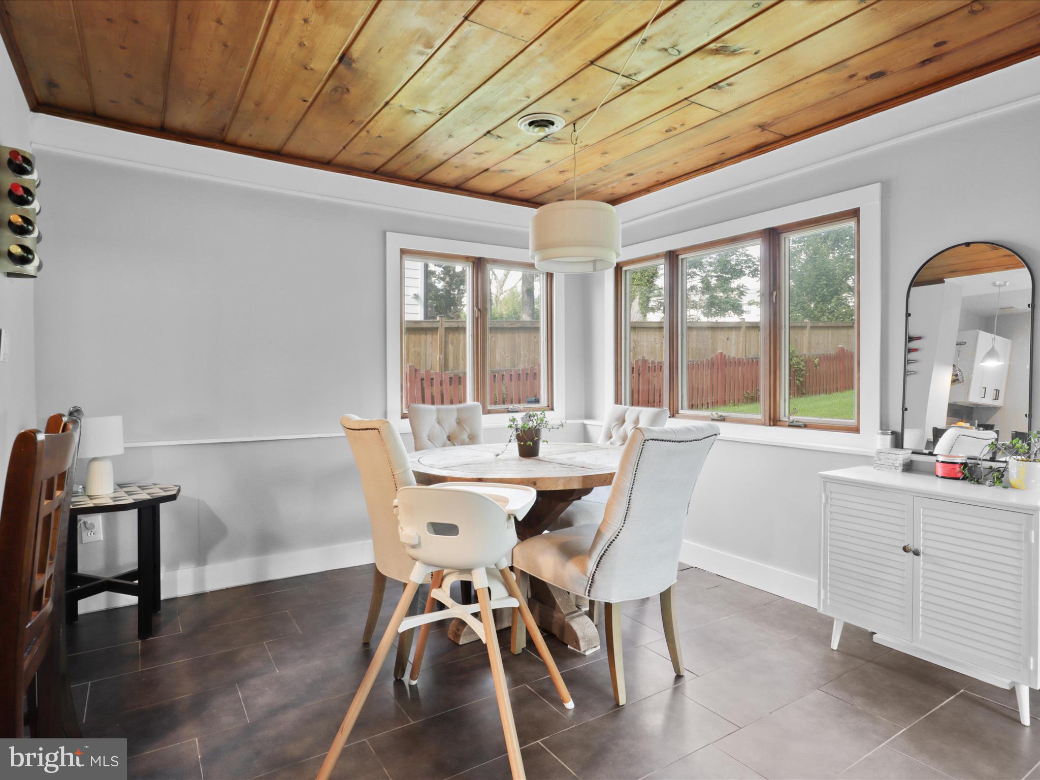 FENWICK PARK - Residential Lease