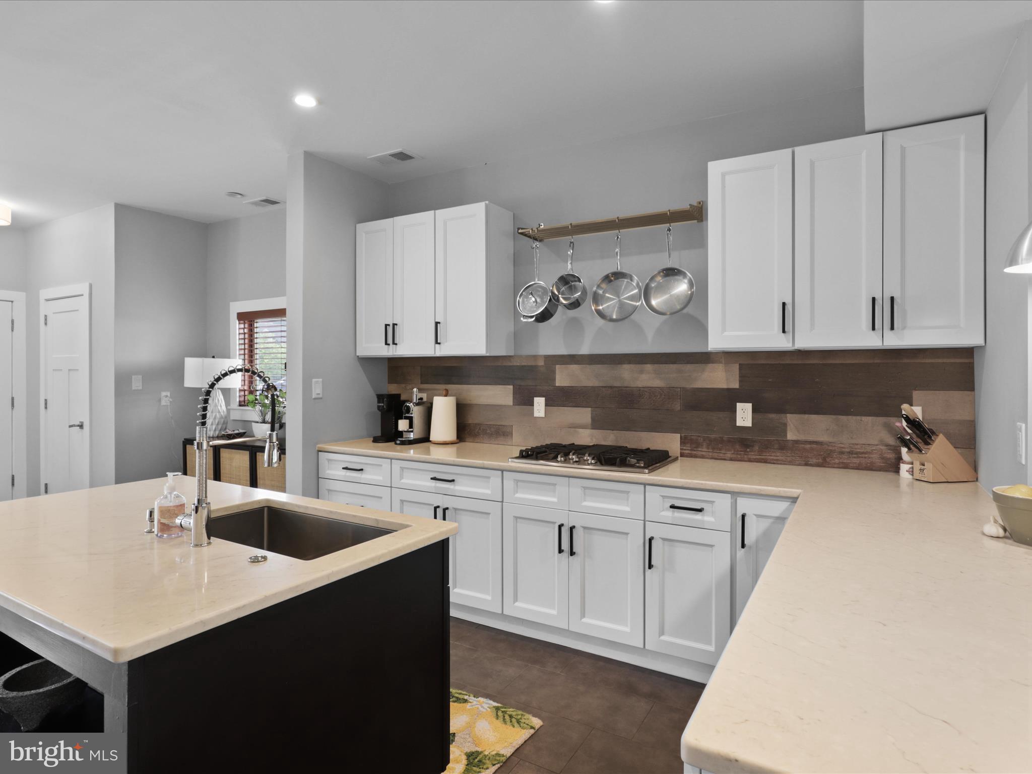 FENWICK PARK - Residential Lease