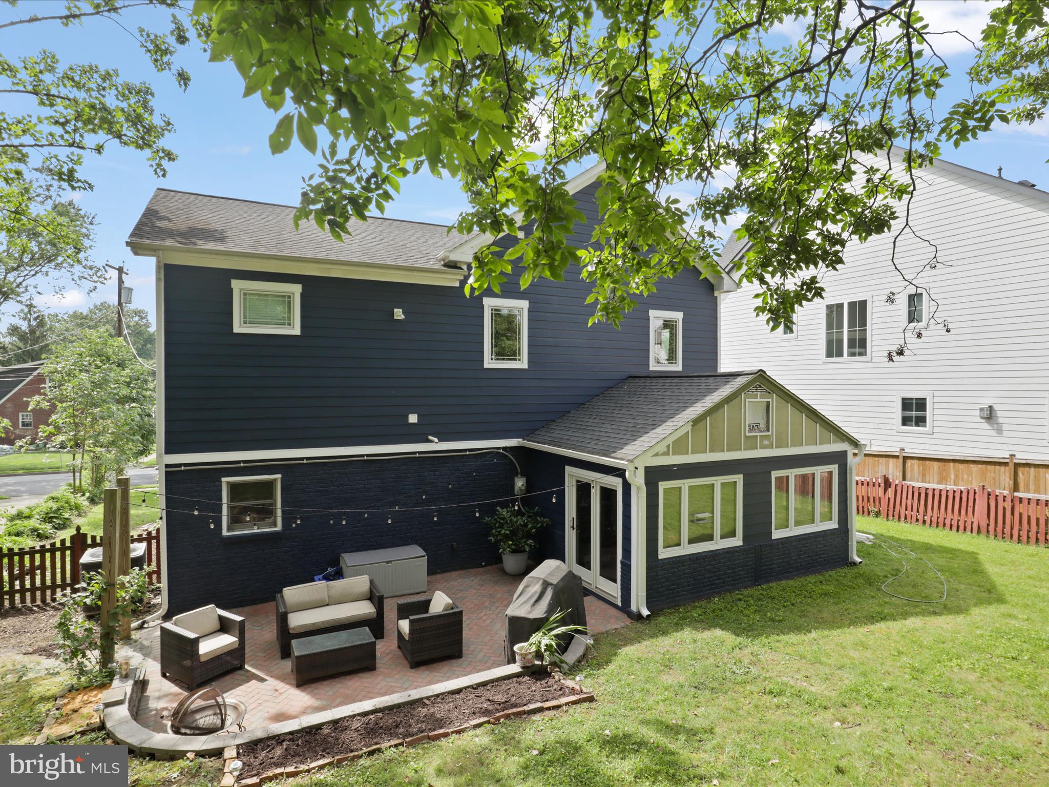 FENWICK PARK - Residential Lease