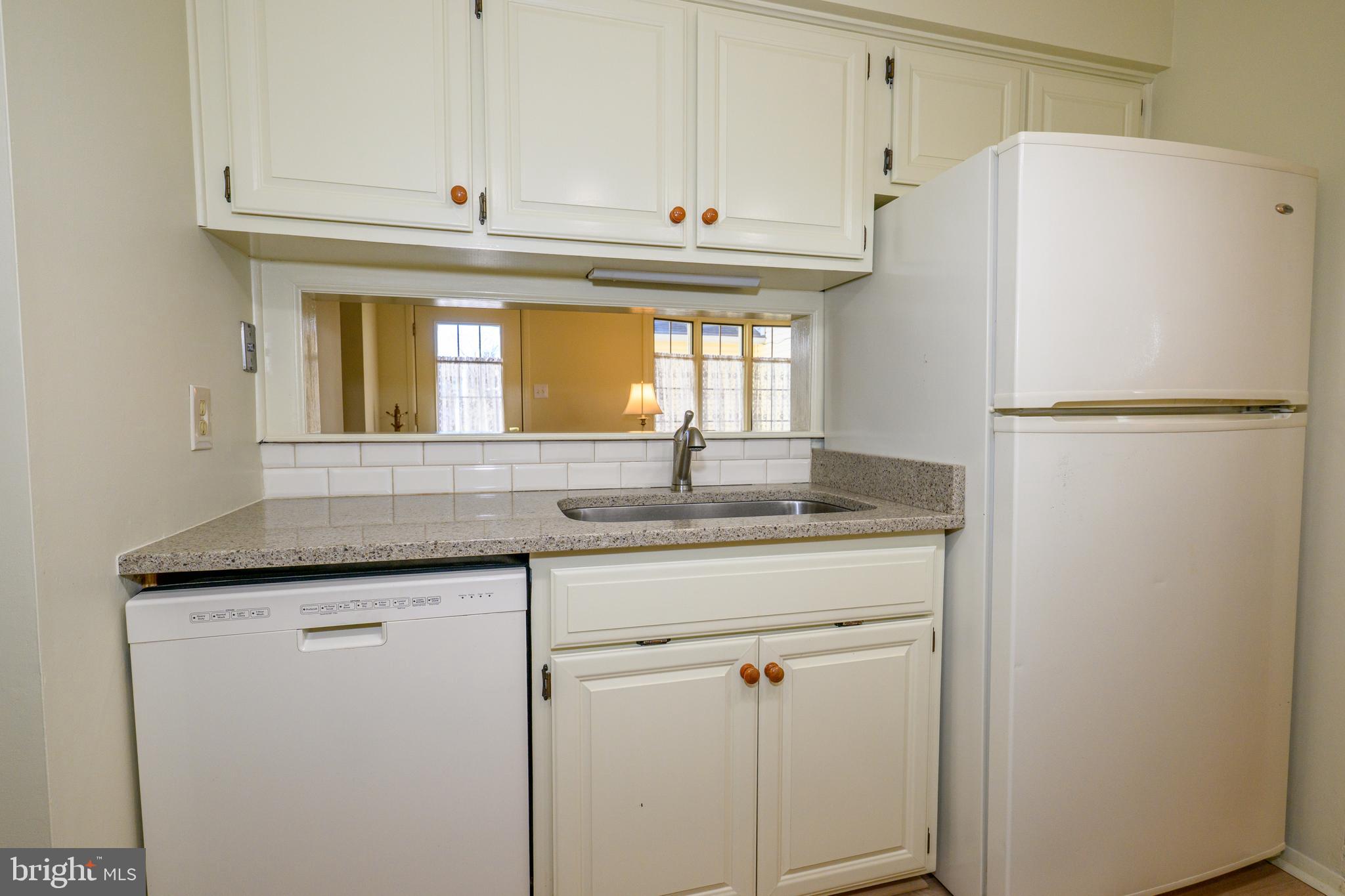 STRAWBERRY HILLS - Residential