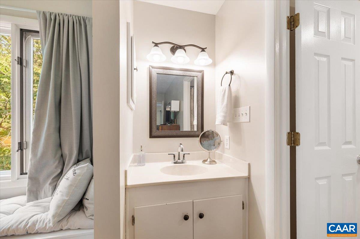 WINTERGREEN RESORT - Residential