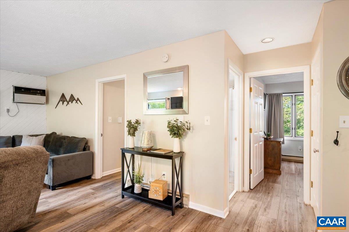 WINTERGREEN RESORT - Residential