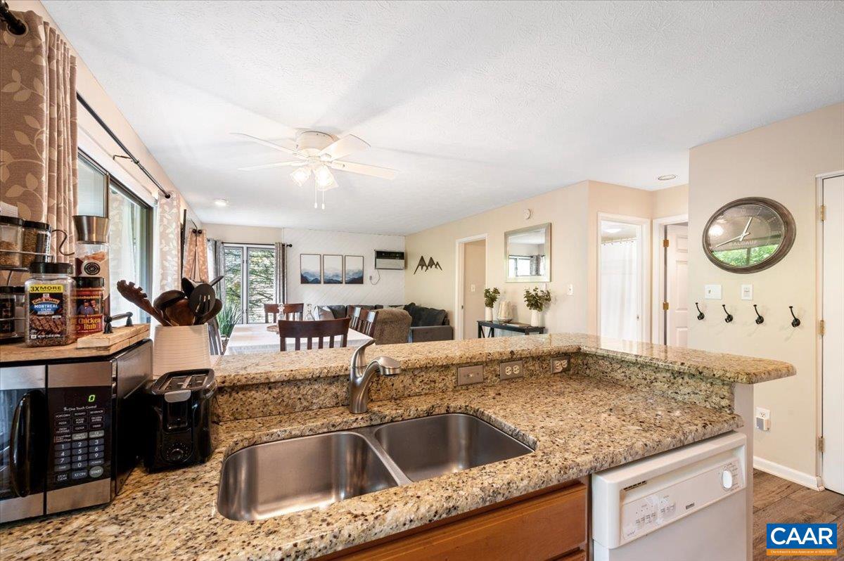 WINTERGREEN RESORT - Residential