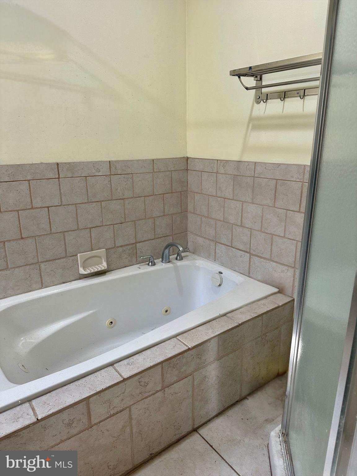 MANTUA - Residential