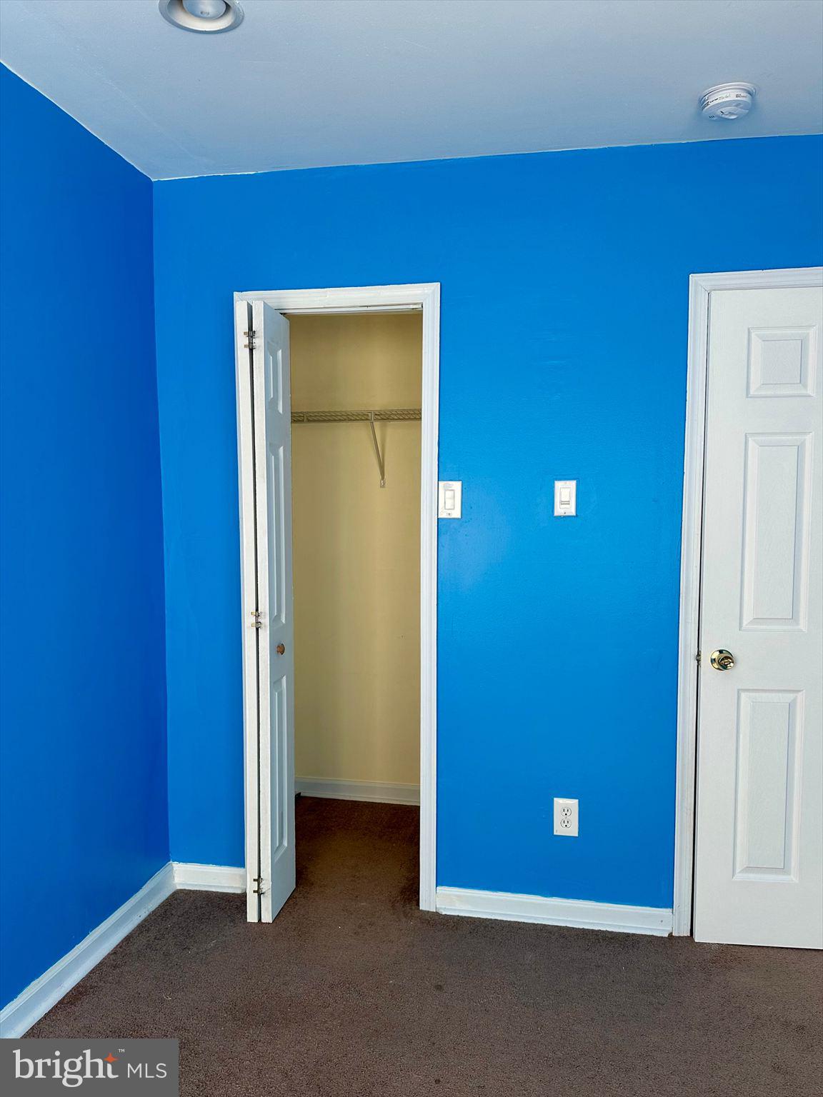 MANTUA - Residential