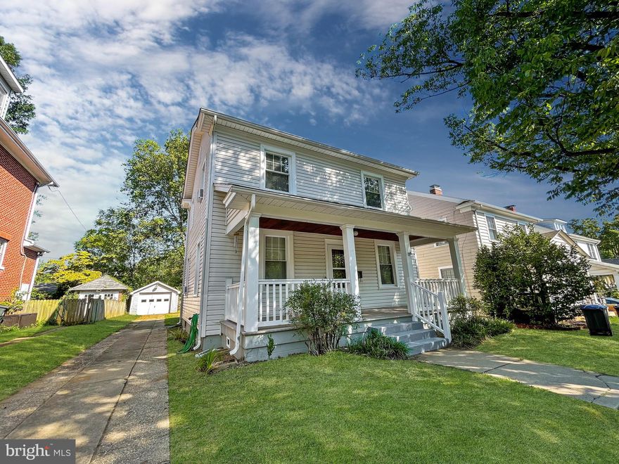 Gorgeous home, located in the heart of Downtown Fredericksburg!  This gem features  gleaming wood flooring throughout.  Separate dining and living room areas.  Spacious kitchen, walk out to screen porch over looking large yard.  Upstairs features 3 bedroom/ 1 full bath.  Spacious, well maintained basement with washer/dryer provided as is.   Home will be professionally cleaned prior to new tenant move in!