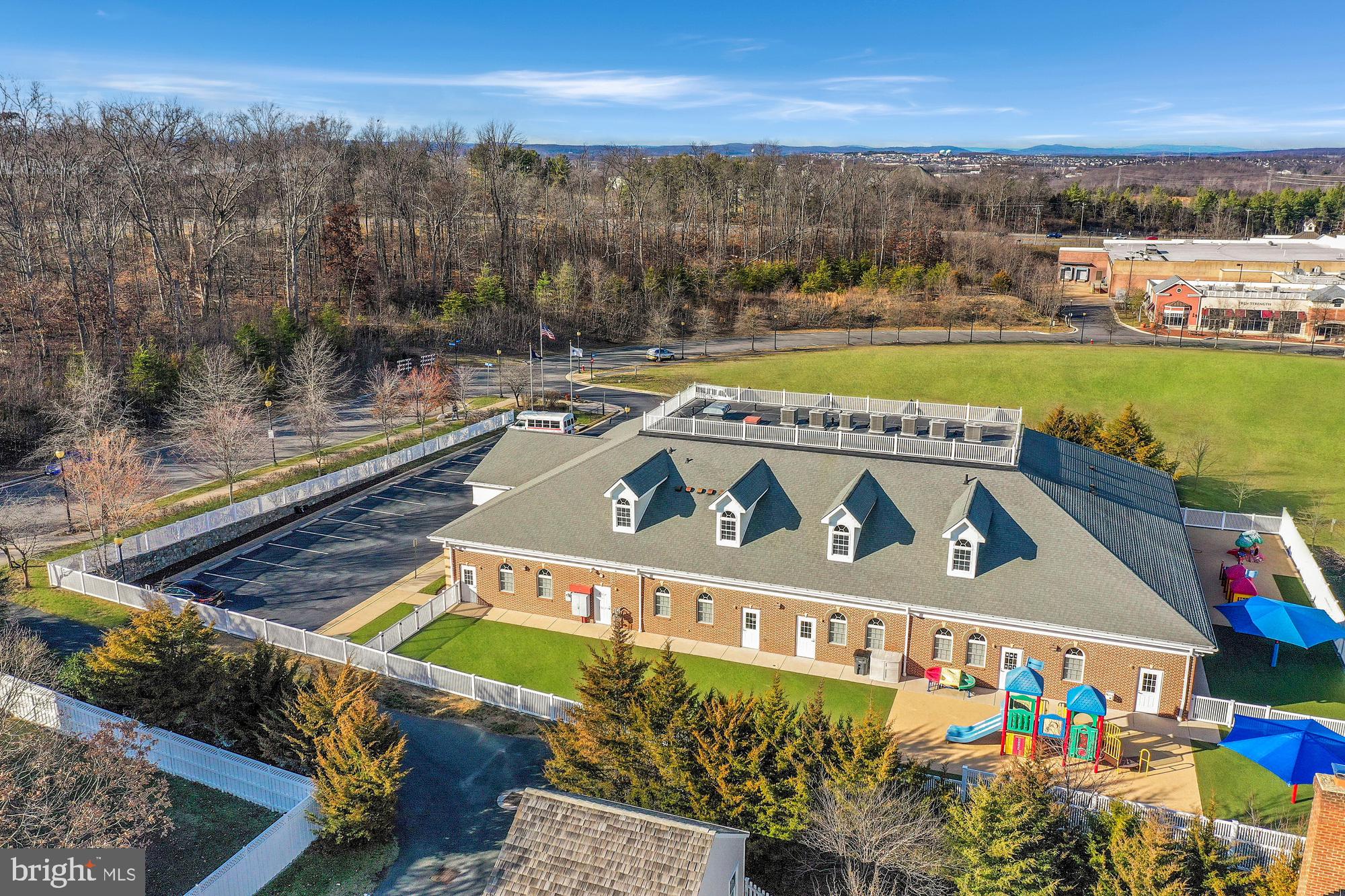 42885 ORCHARD ORIOLE DRIVE