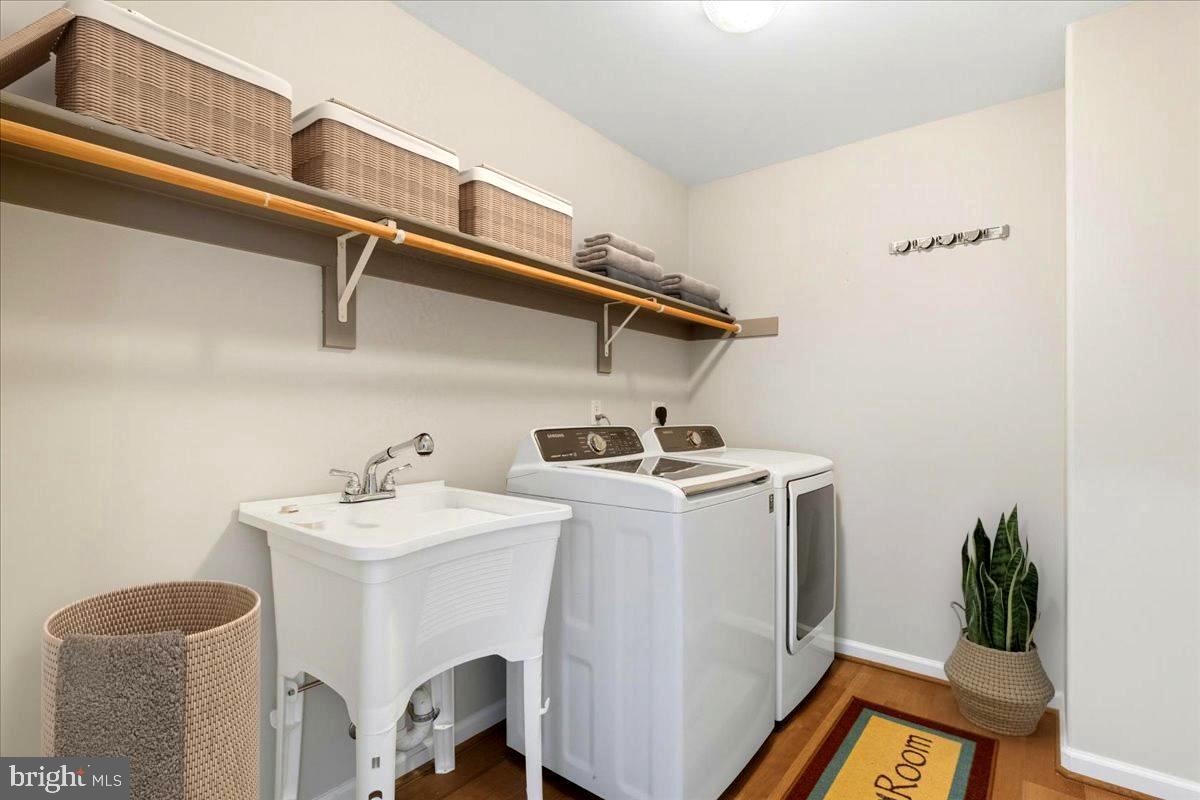 POPLAR HILLS - Residential