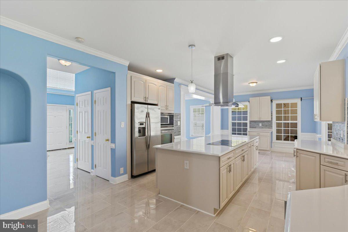 POPLAR HILLS - Residential