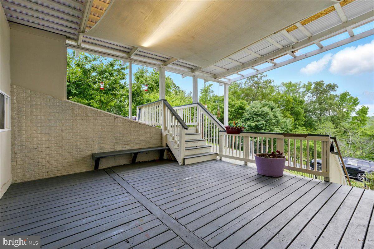 POPLAR HILLS - Residential