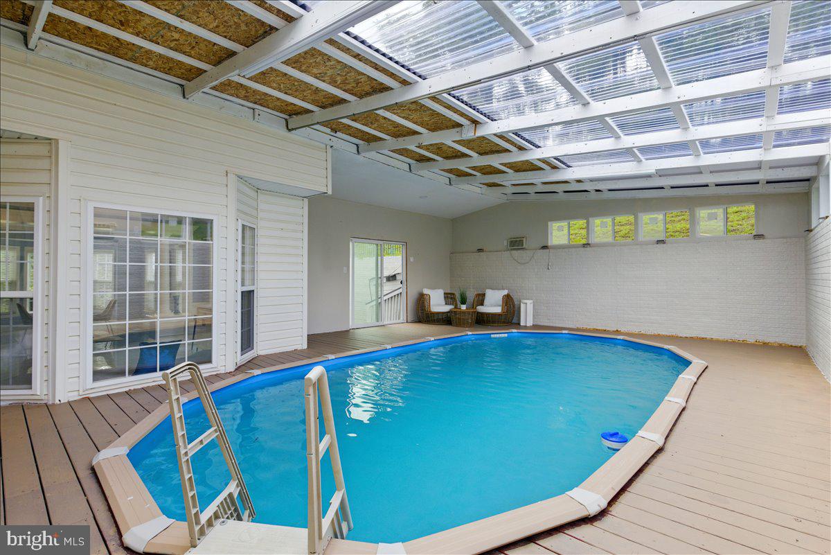 POPLAR HILLS - Residential