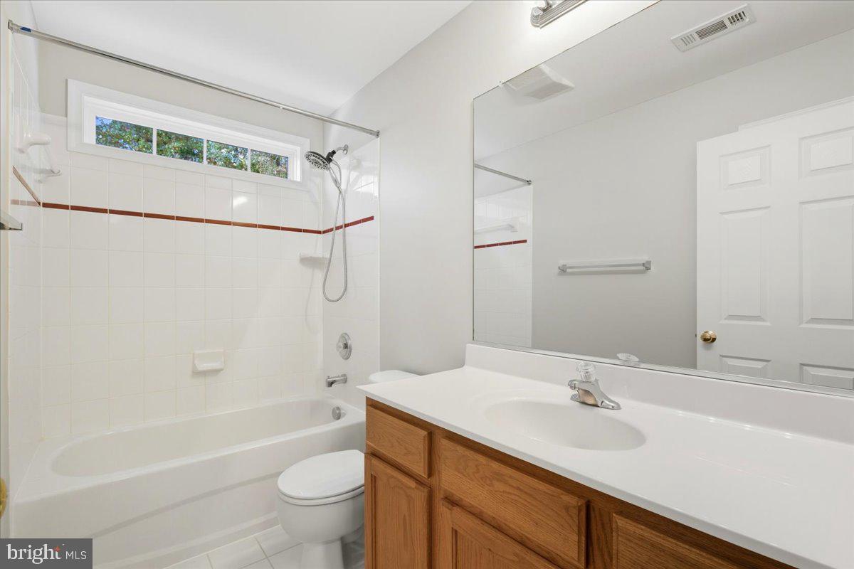 POPLAR HILLS - Residential