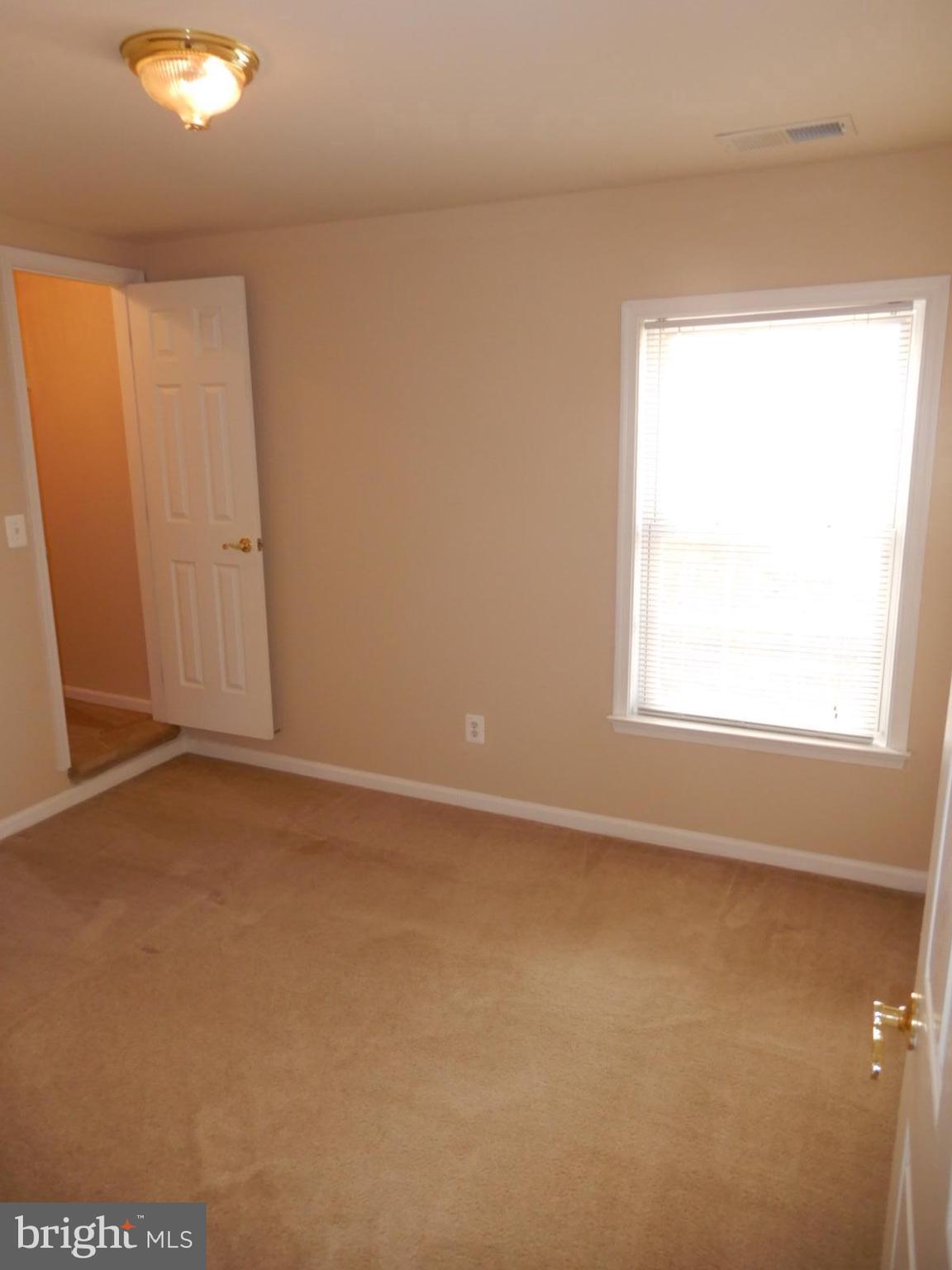 WILLOW OAKS - Residential Lease