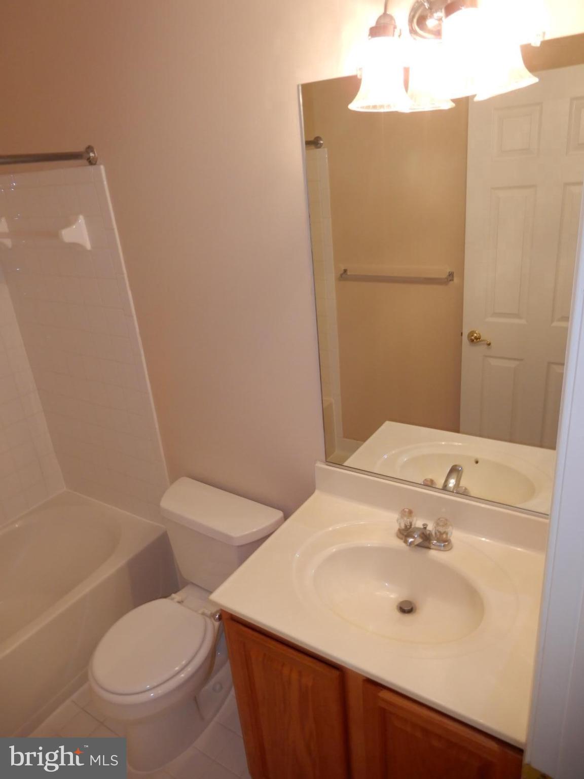 WILLOW OAKS - Residential Lease