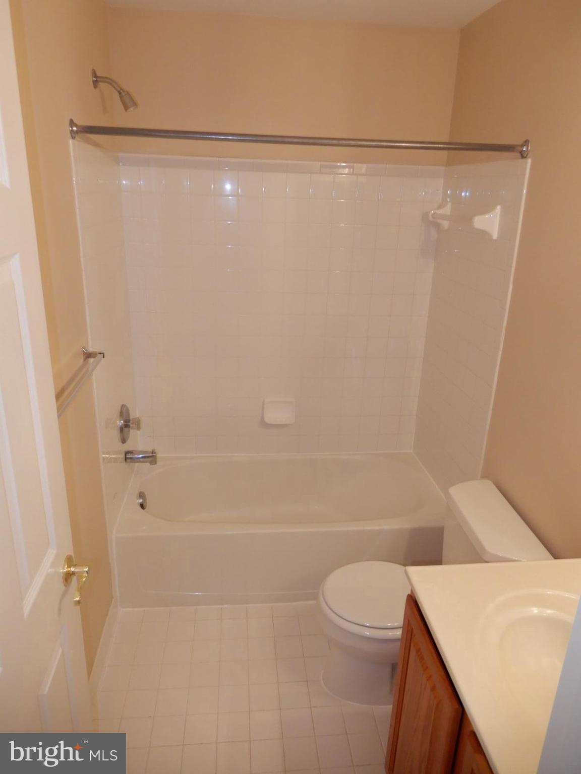 WILLOW OAKS - Residential Lease