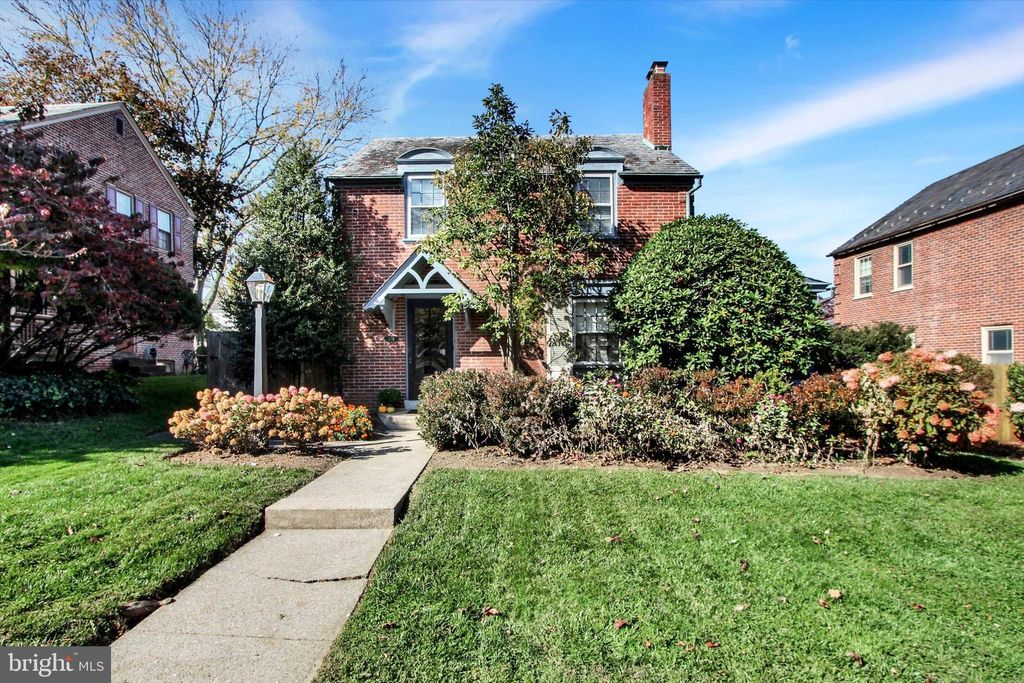 Photo of 354 Atkins Avenue, Lancaster, PA 17603 (MLS # PALA2042776)