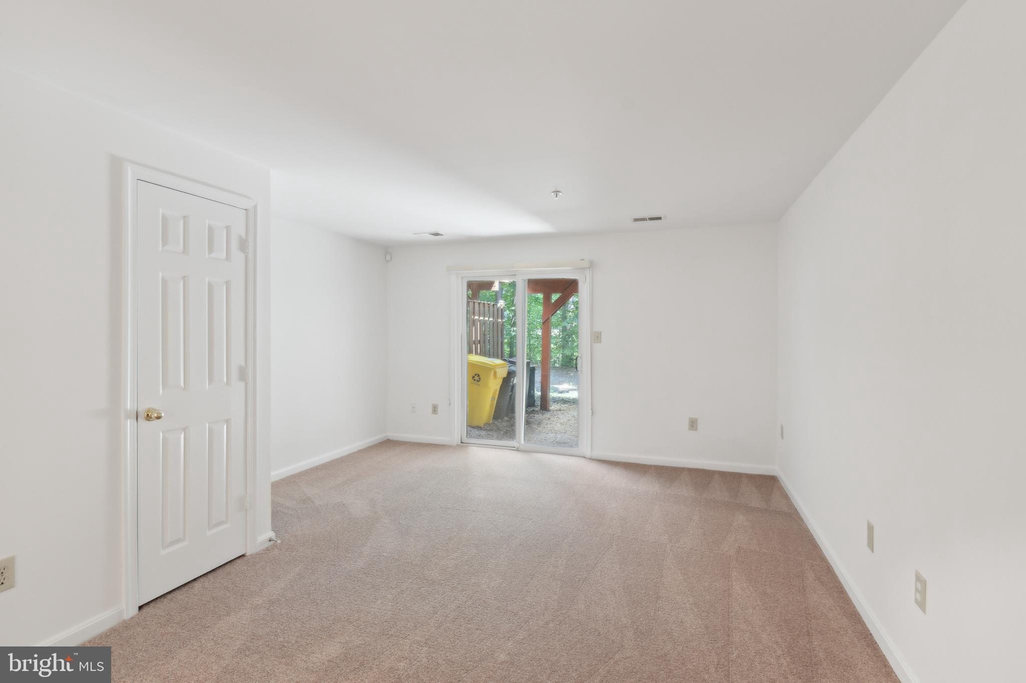 RUSSETT - Residential