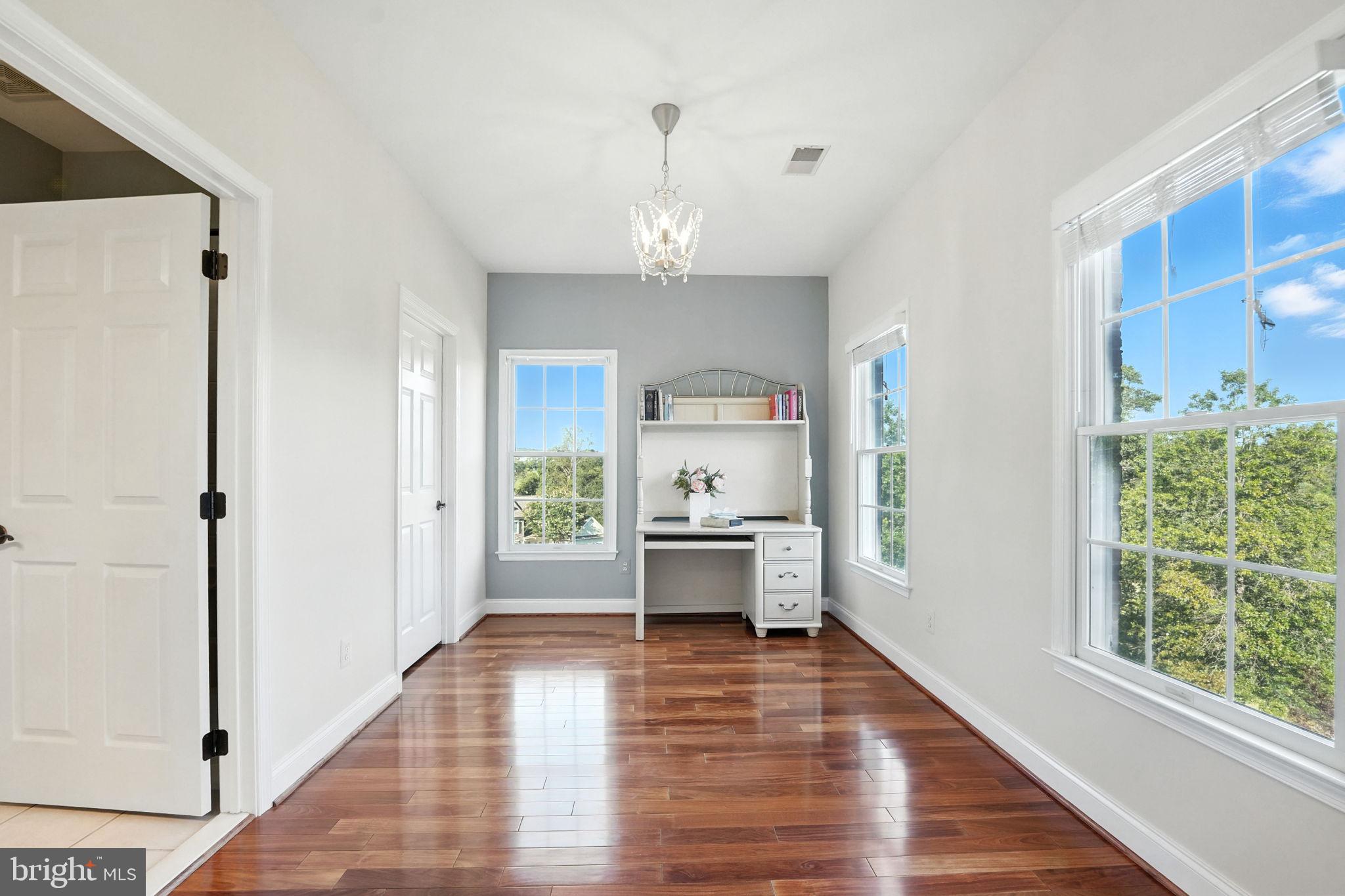 SHENSTONE - Residential