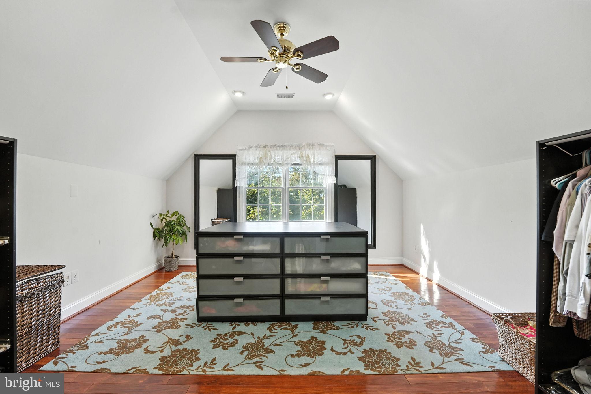 SHENSTONE - Residential