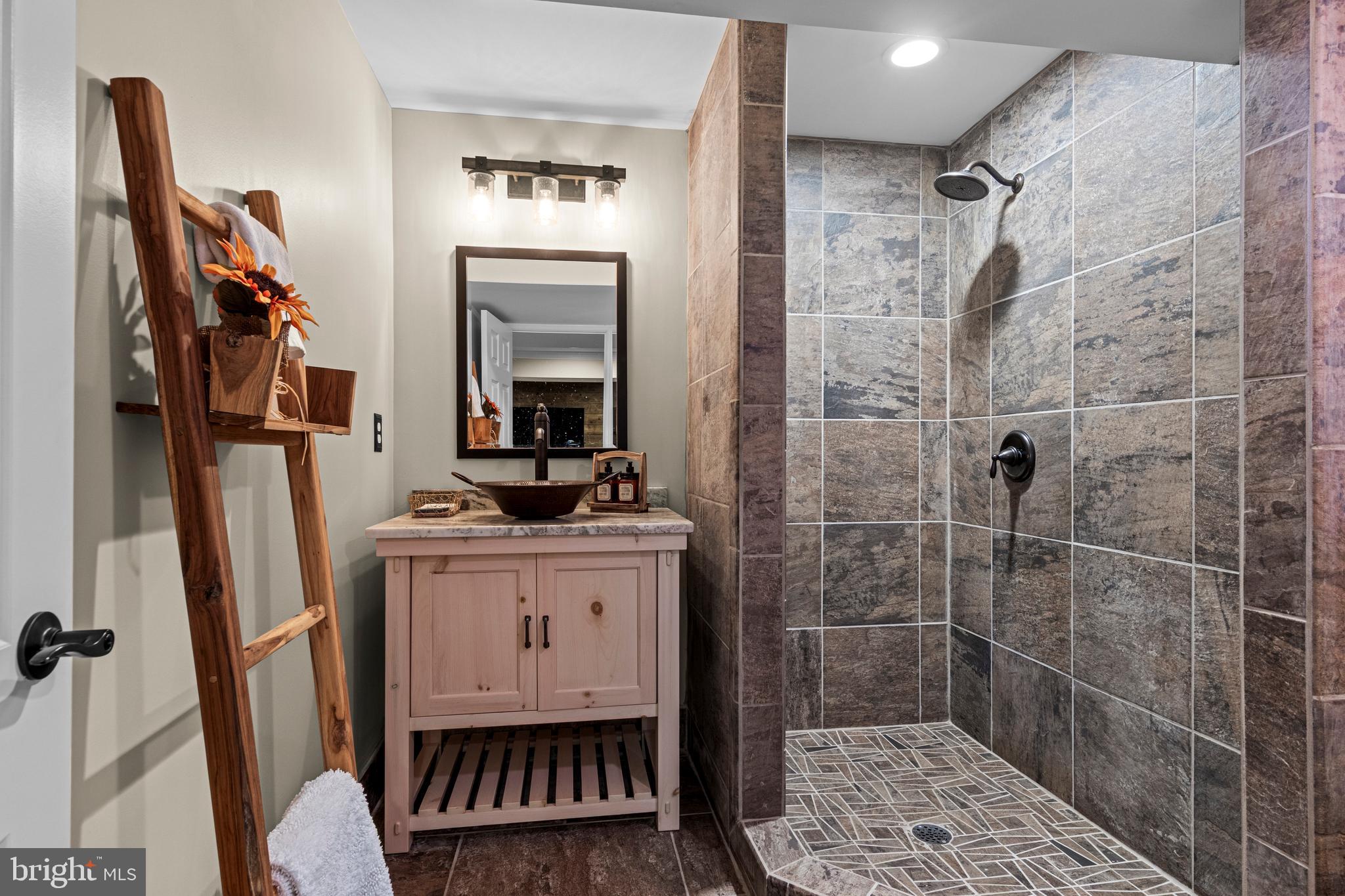 BAYARD ESTS @ LGWD - Residential