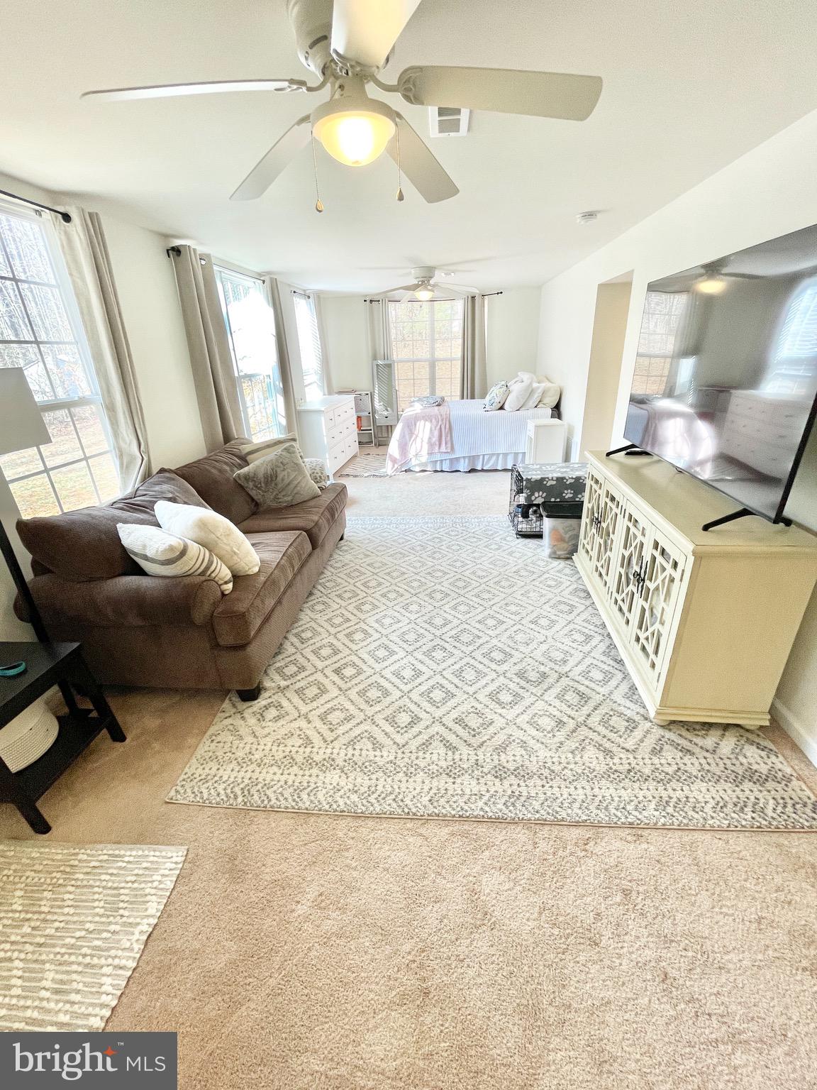 TWIN LAKES ESTATES - Residential