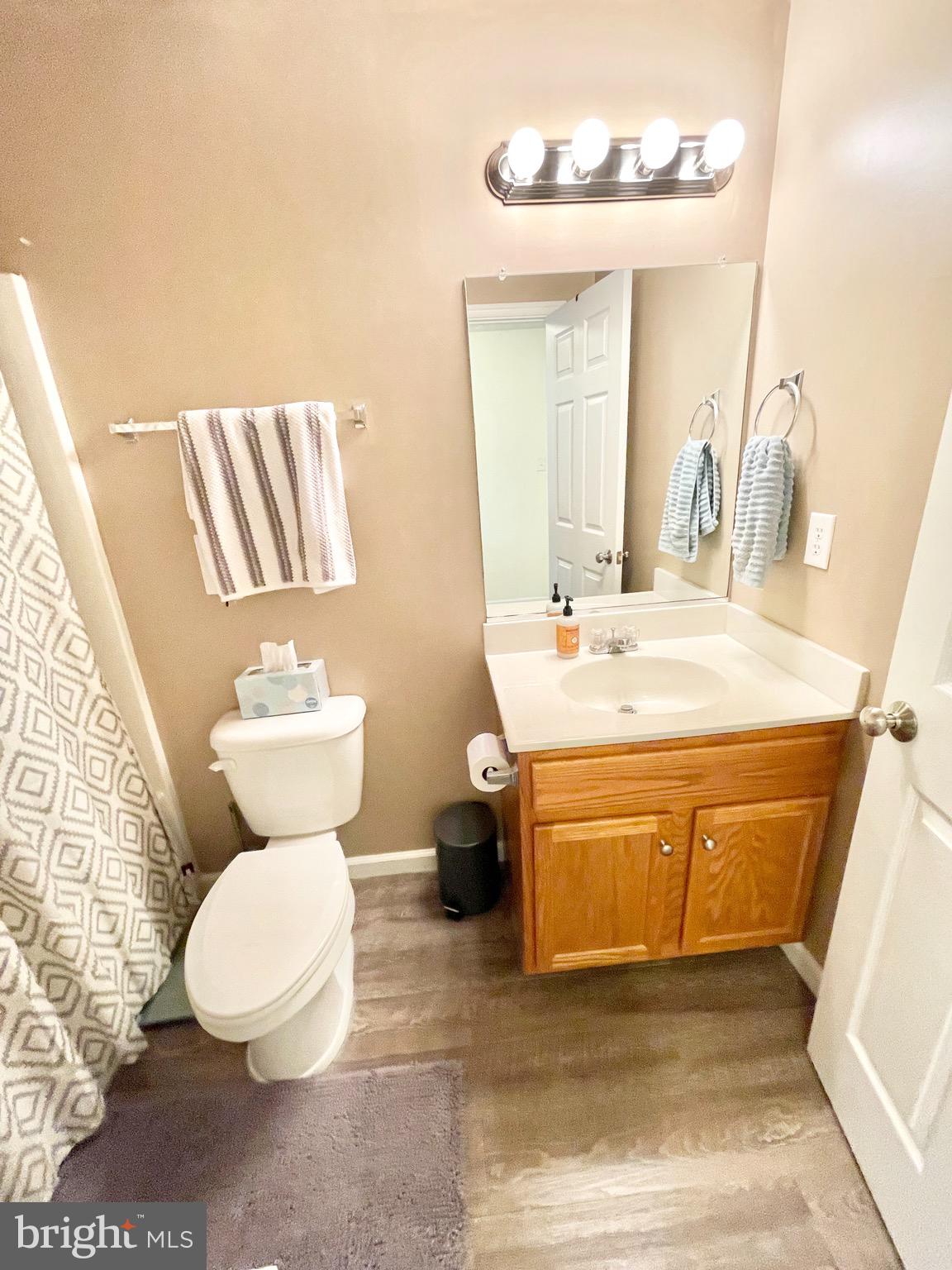 TWIN LAKES ESTATES - Residential