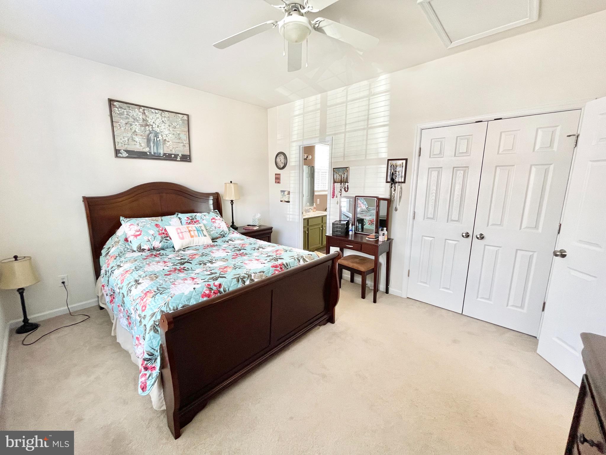 TWIN LAKES ESTATES - Residential